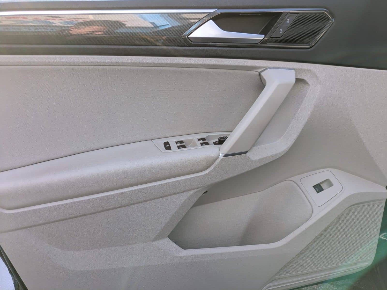 Volkswagen Tiguan Highline 4Motion AHK ACC DAB NAV 360° foto 16