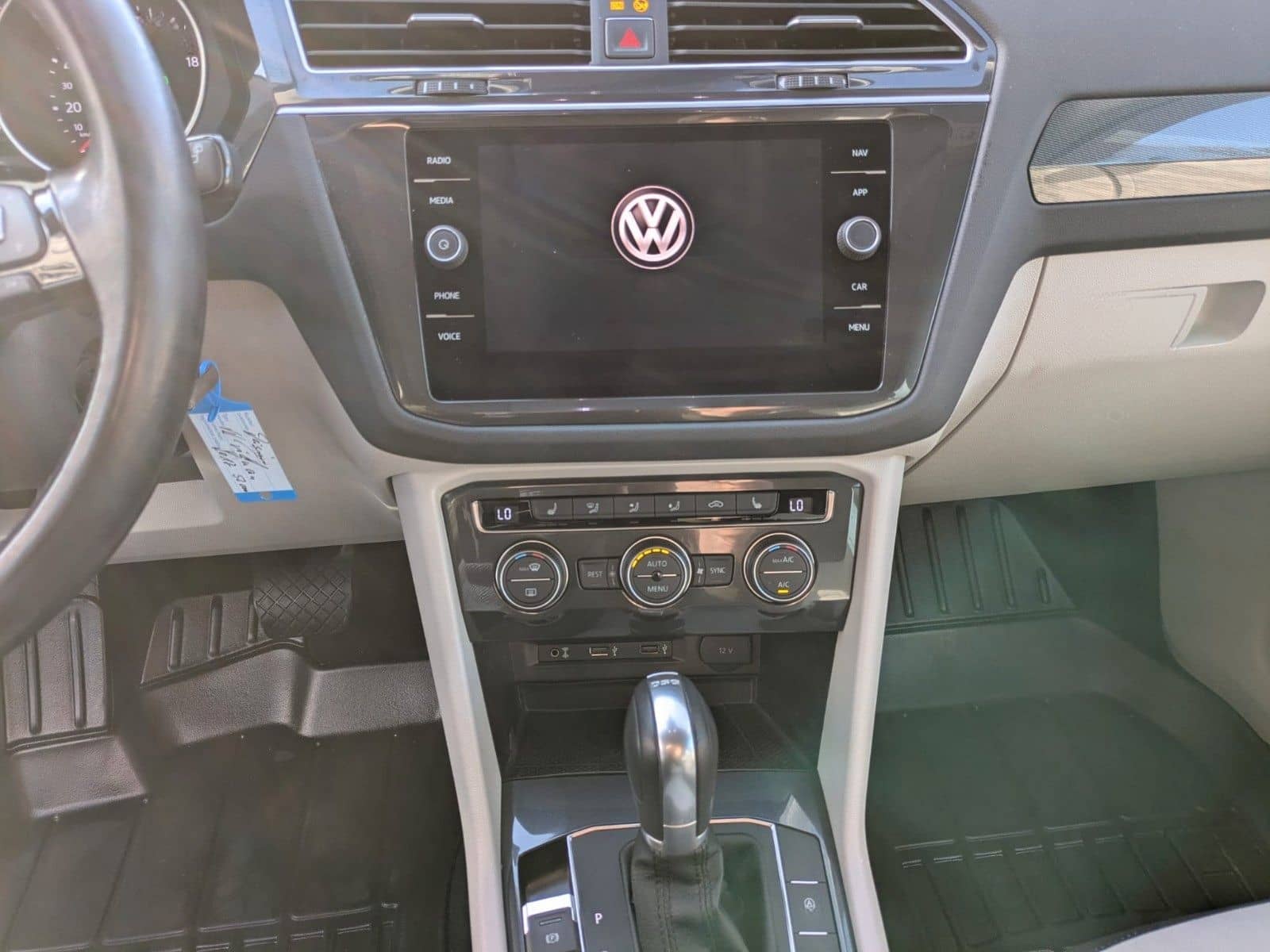 Volkswagen Tiguan Highline 4Motion AHK ACC DAB NAV 360° foto 10