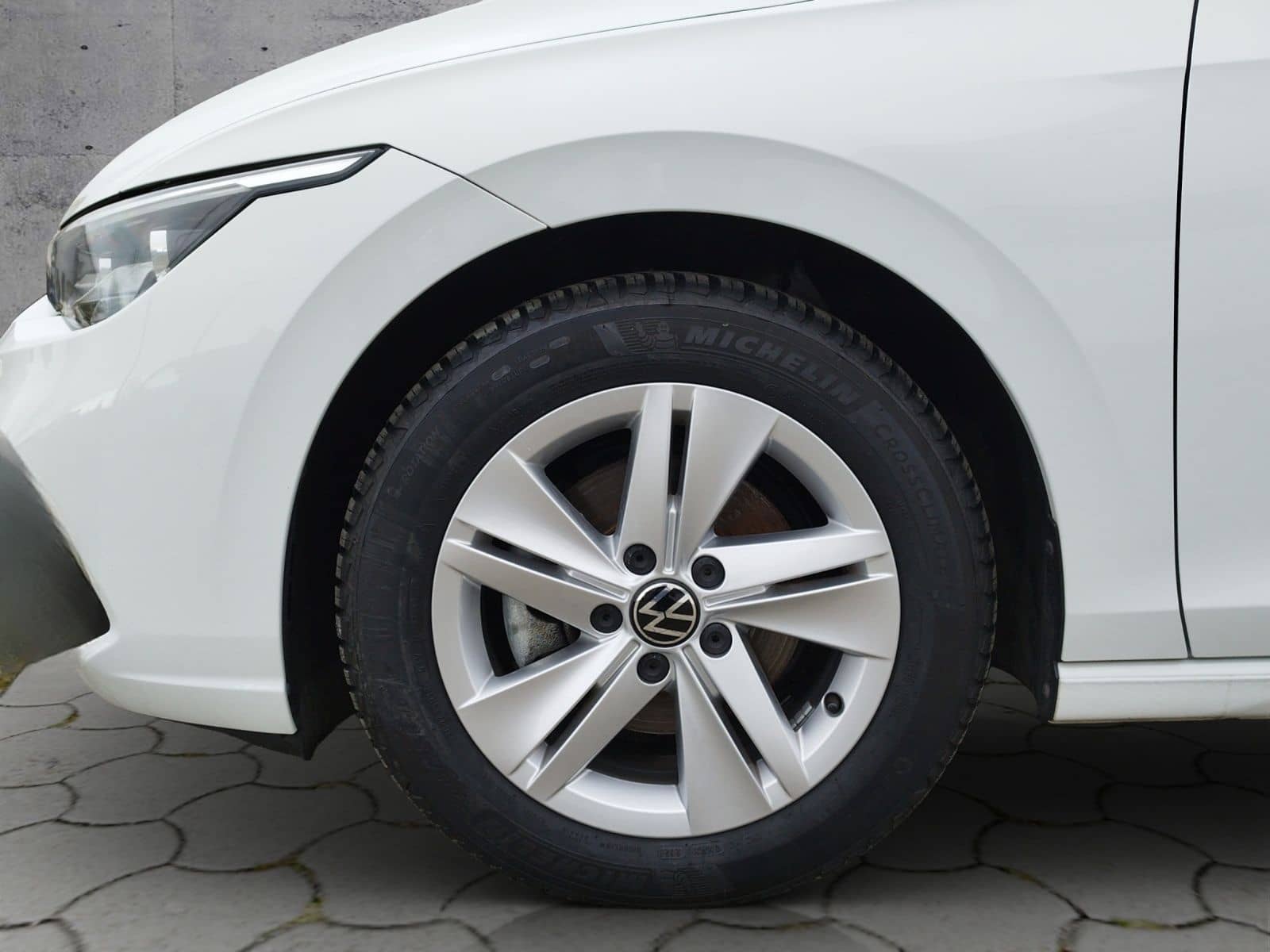 Volkswagen Golf VIII Life 1.5 TSI 5JG/LED+/NAV/SHZ foto 5