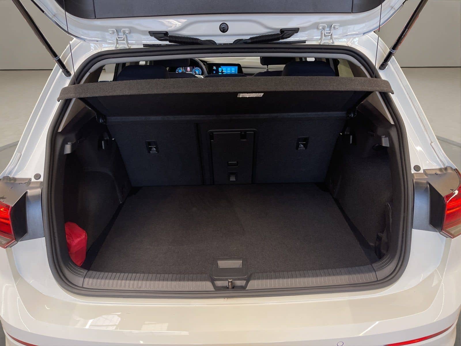 Volkswagen Golf VIII 1.0 eTSI Move AUT Virtual DynLicht LED foto 17