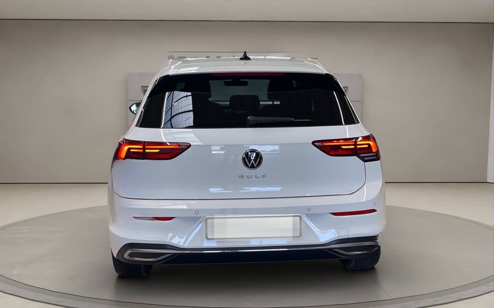 Volkswagen Golf VIII 1.0 eTSI Move AUT Virtual DynLicht LED foto 5