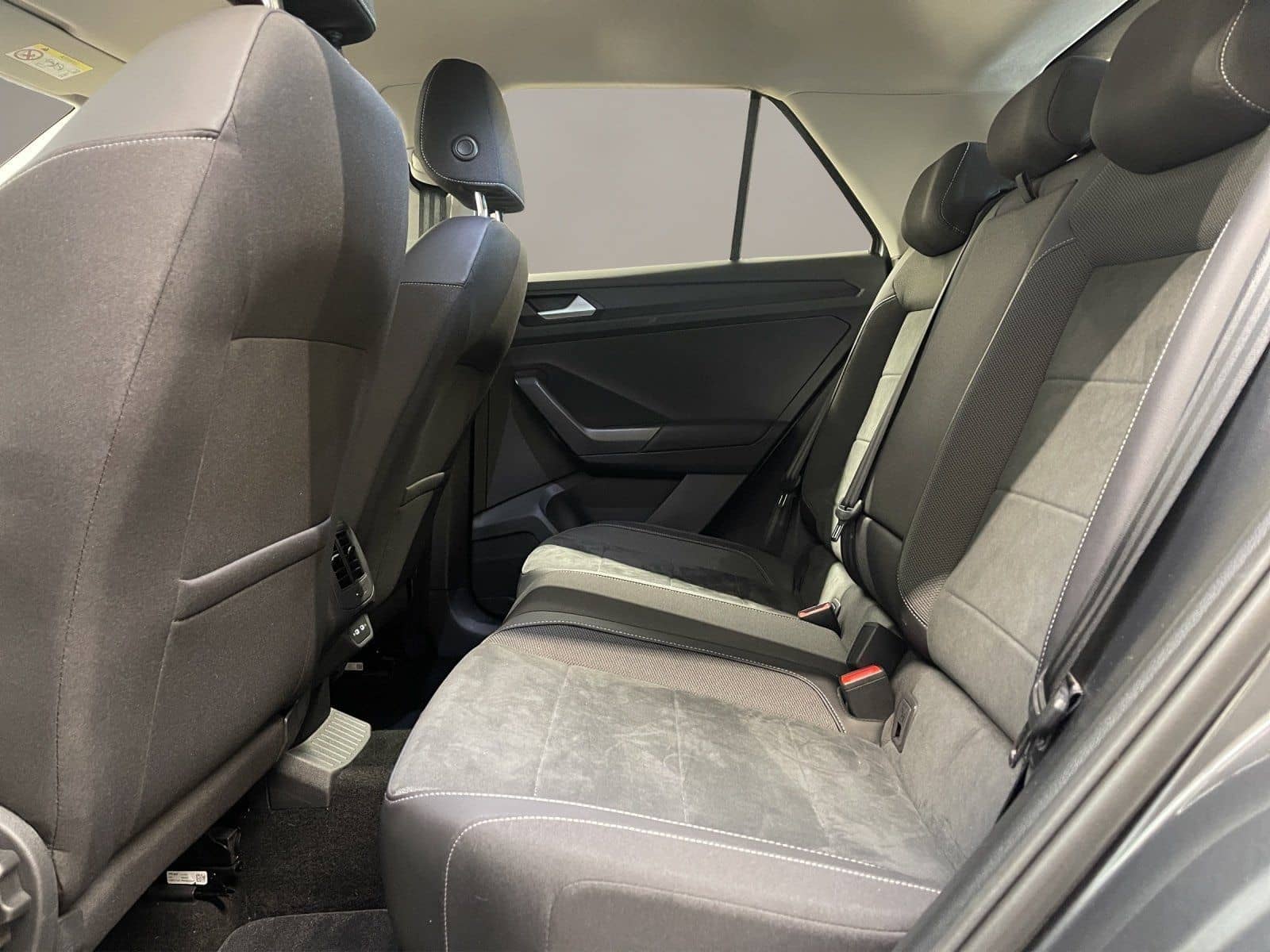 Volkswagen T-Roc 1.0 TSI Style ACC Virtual el.Heck DynLicht foto 15