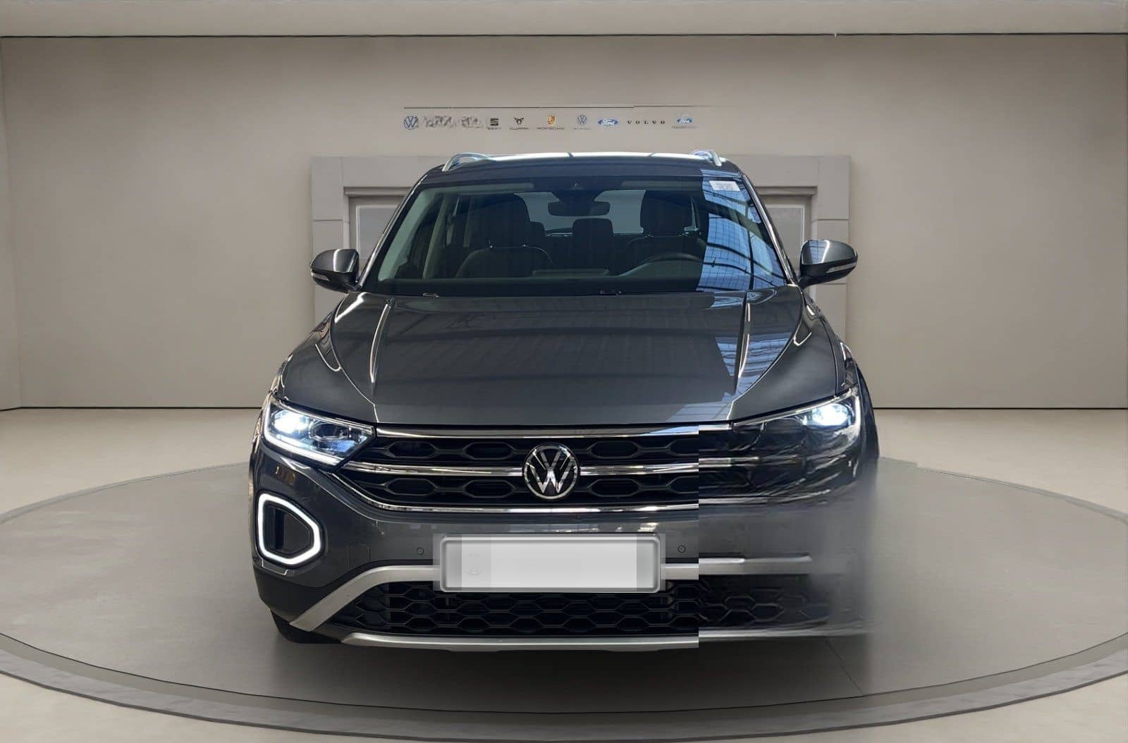 Volkswagen T-Roc 1.0 TSI Style ACC Virtual el.Heck DynLicht foto 3