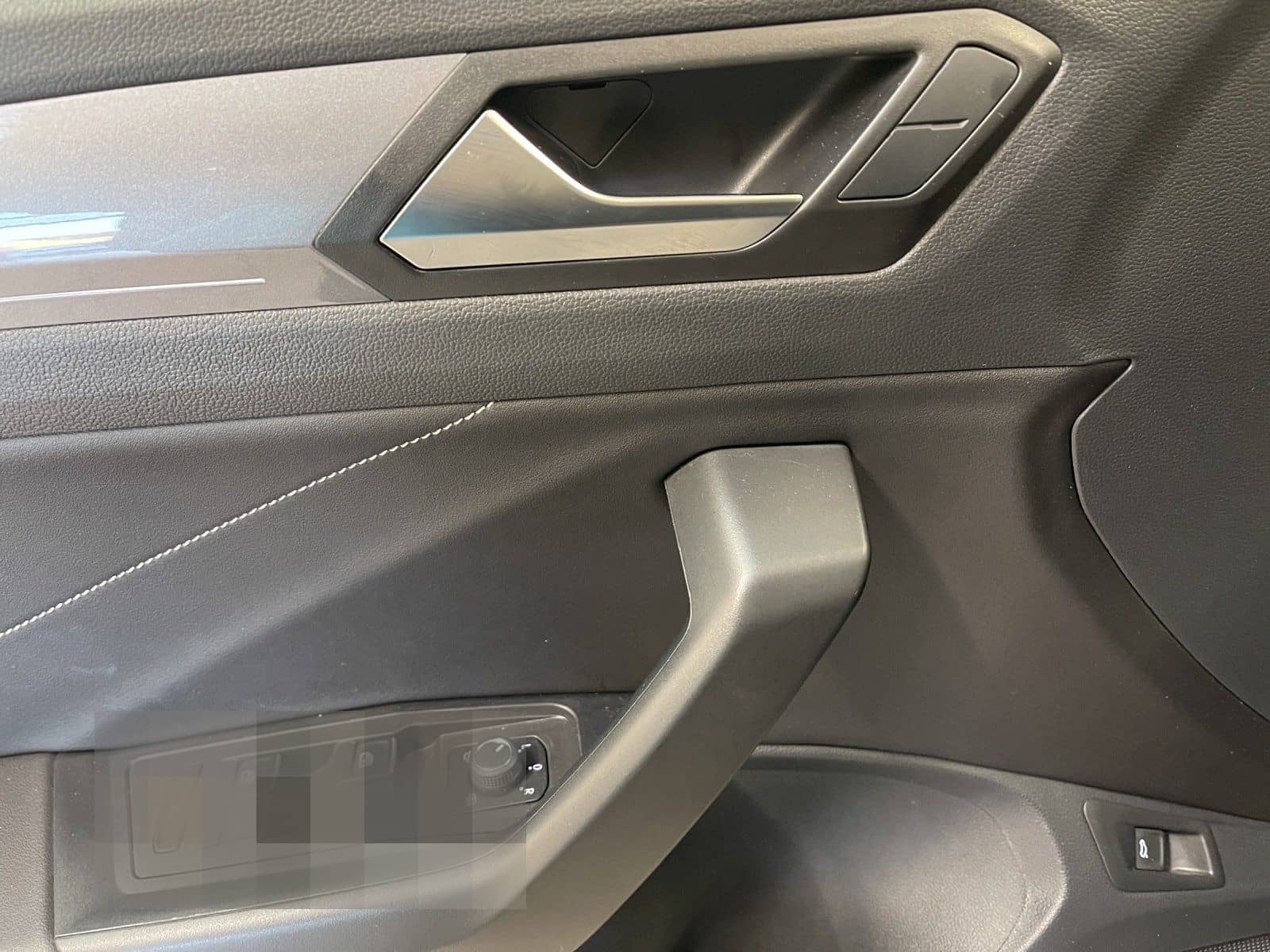 Volkswagen T-Roc 1.0 TSI Style ACC Virtual el.Heck DynLicht foto 9