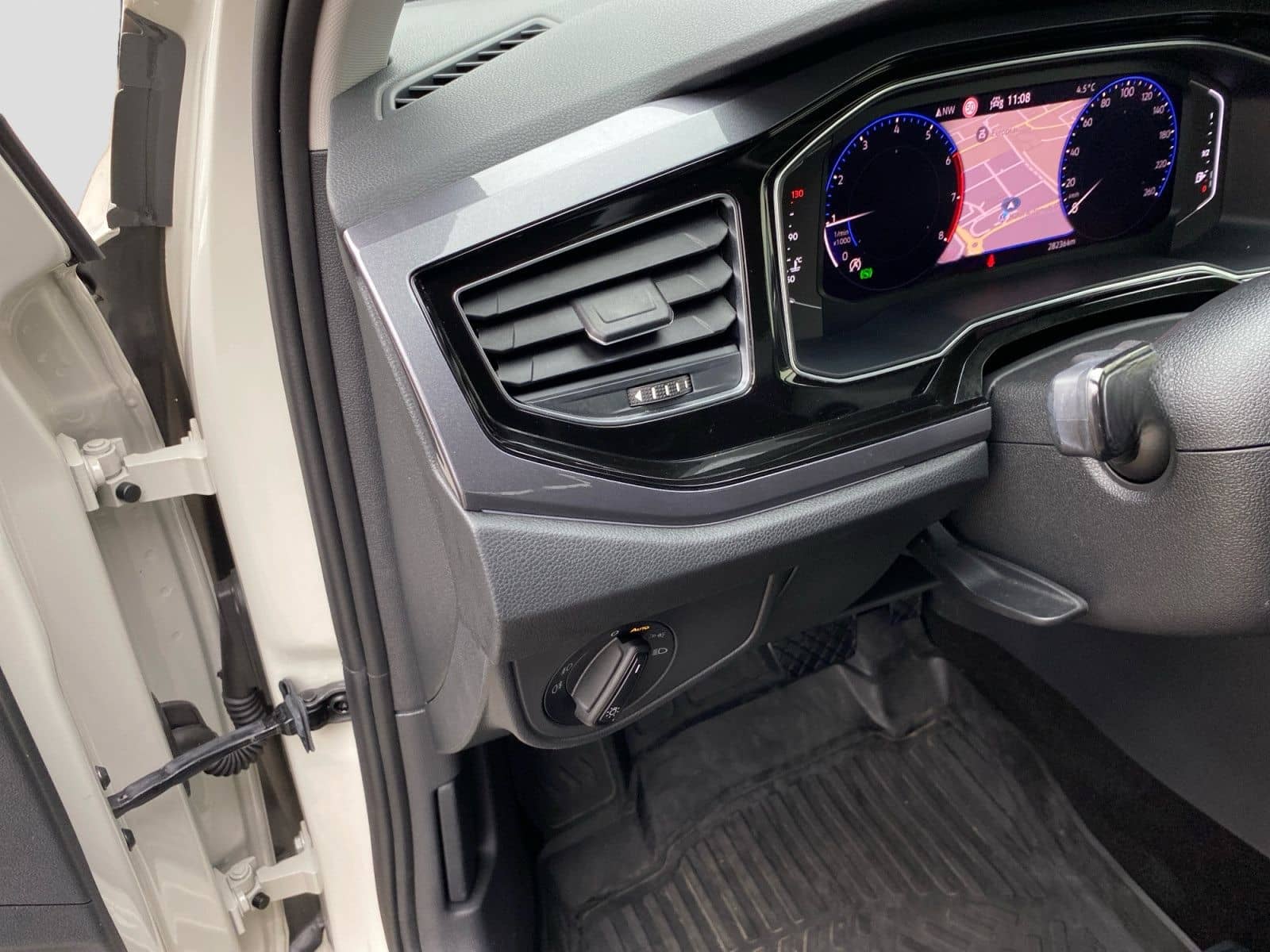 Volkswagen Taigo 1.0TSI DSG Style Matrix Navi APP Sitzh PDC foto 13