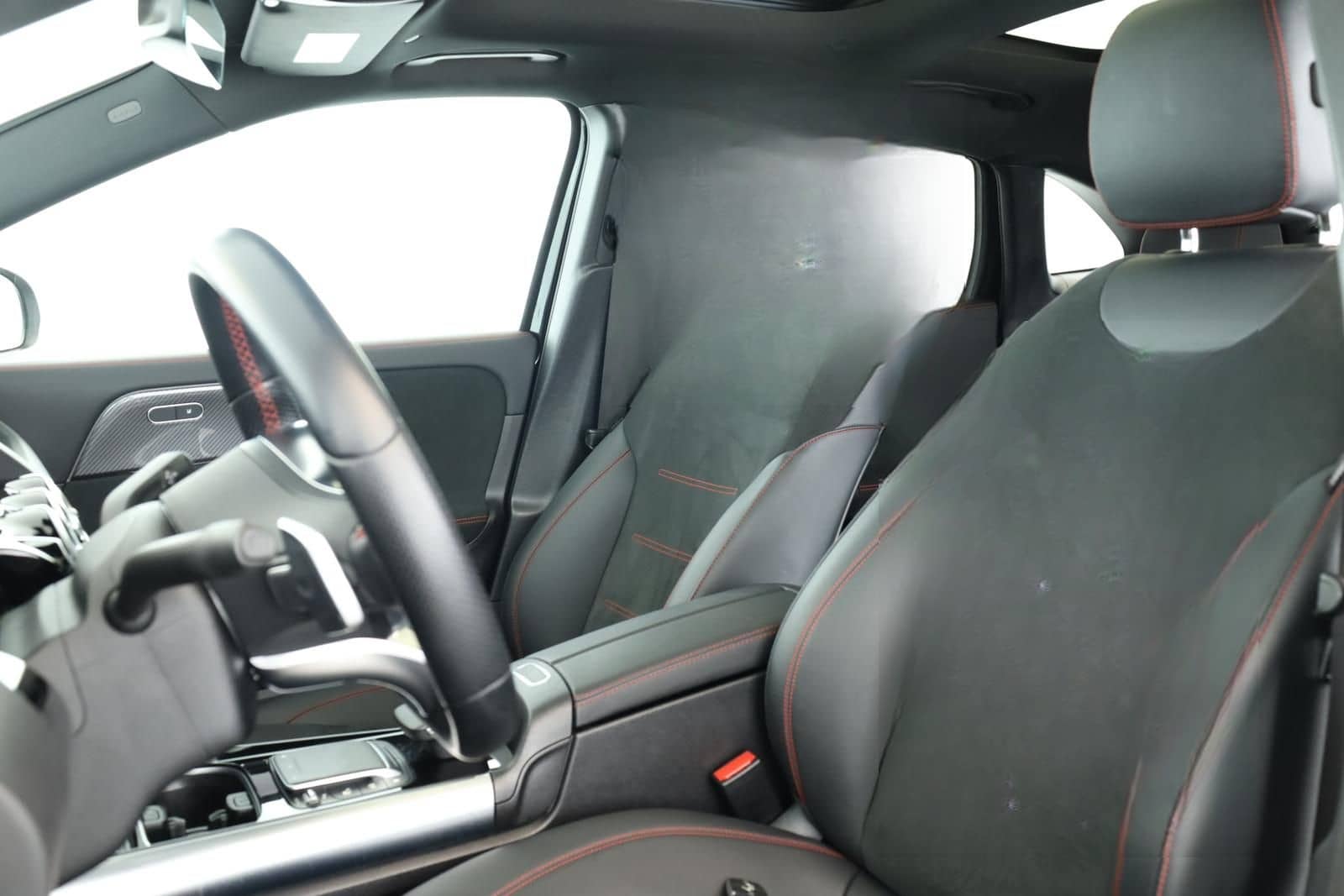 Mercedes-Benz GLA 220 d 8G 4M AMG LED Pano Digi Navi SHZ Kam foto 7