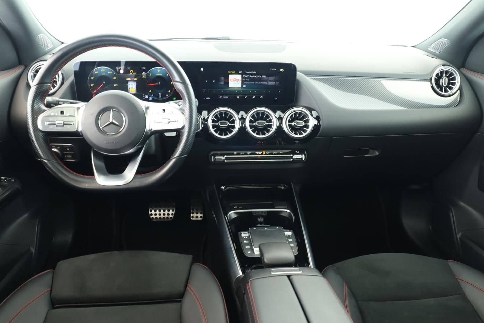 Mercedes-Benz GLA 220 d 8G 4M AMG LED Pano Digi Navi SHZ Kam foto 9