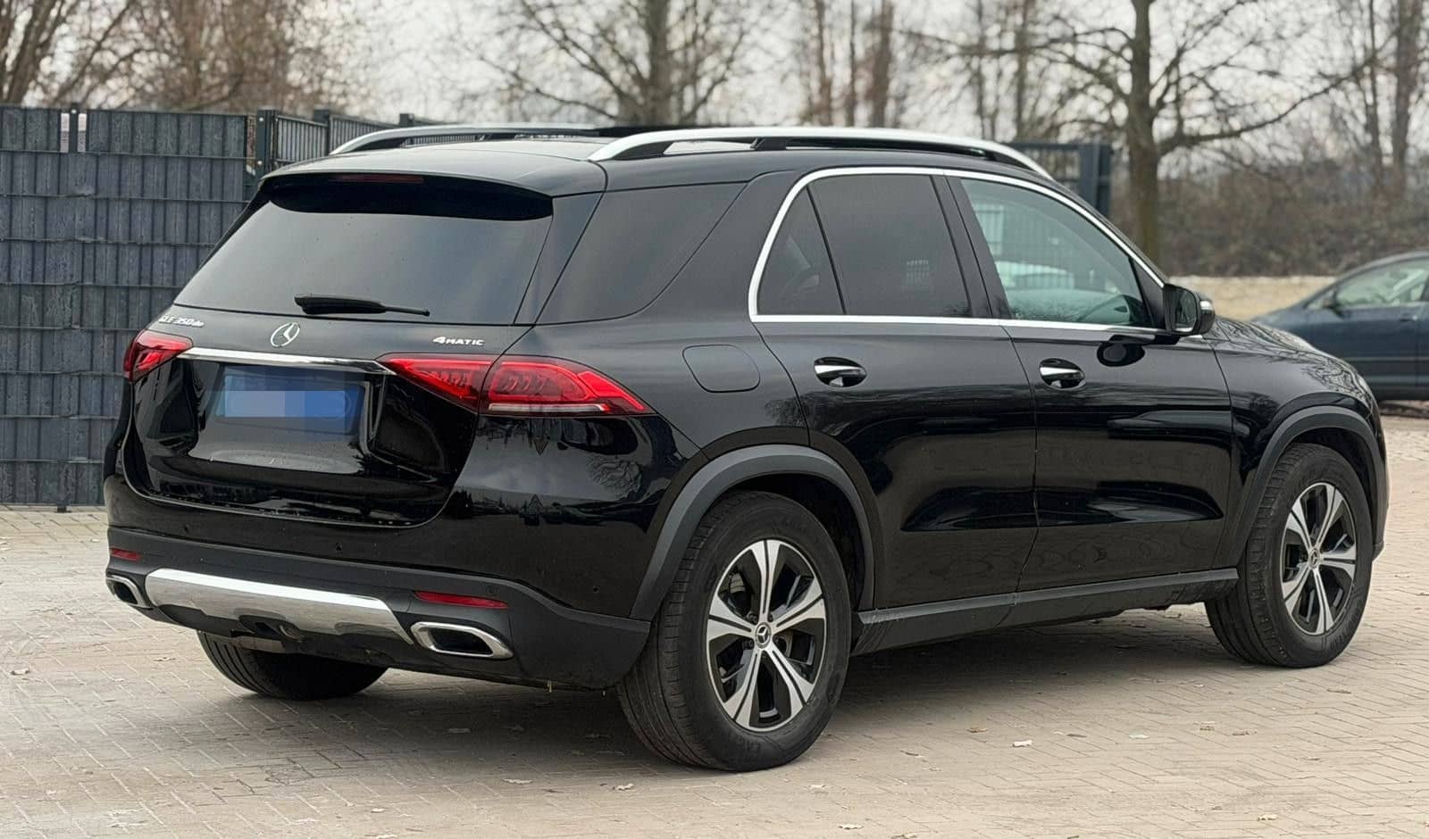 Mercedes-Benz GLE 350 de 4Matic Plug-In AHK*LED*Kamera*Navi foto 4