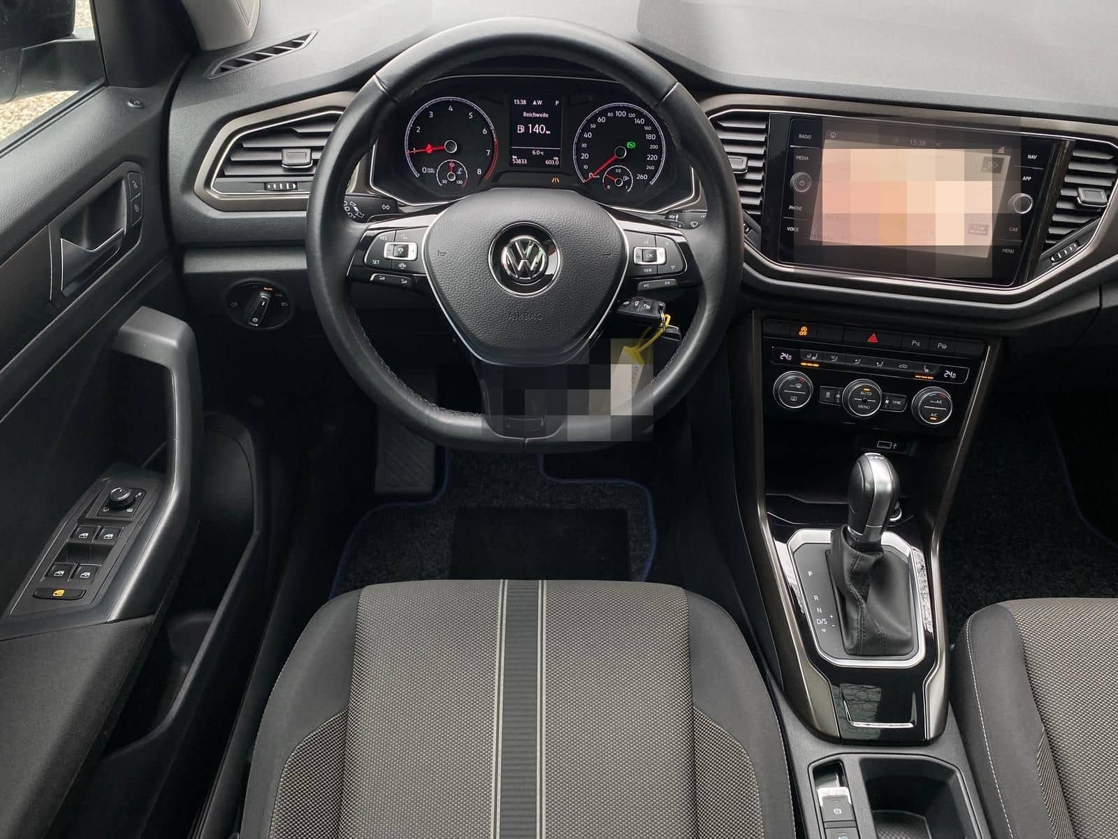 Volkswagen T-Roc 1.5 TSI ACT DSG Style LED Navi Pano ACC foto 12