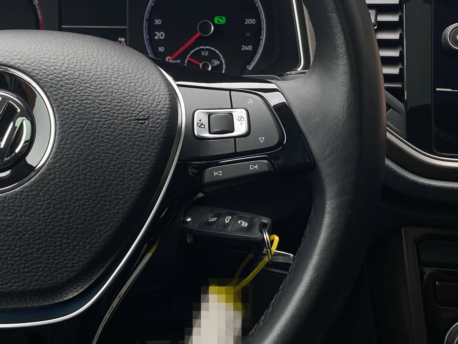 Volkswagen T-Roc 1.5 TSI ACT DSG Style LED Navi Pano ACC foto 15