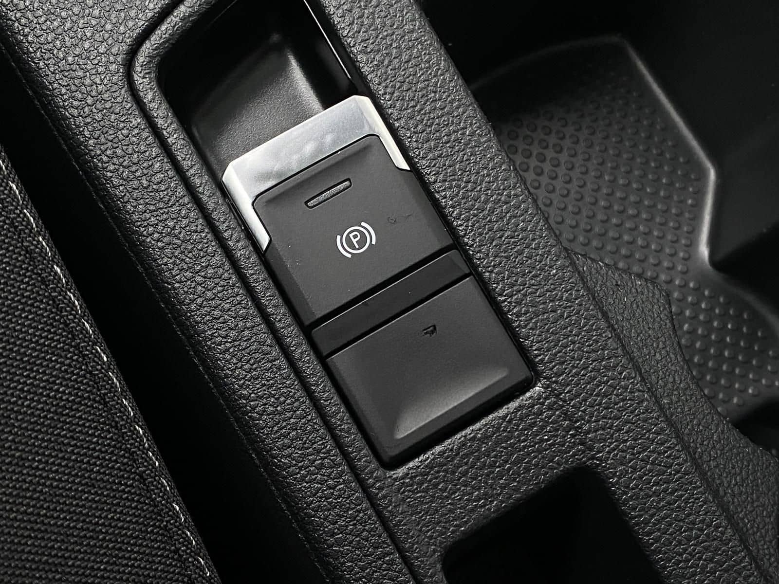 Volkswagen T-Roc 1.5 TSI ACT DSG Style LED Navi Pano ACC foto 22