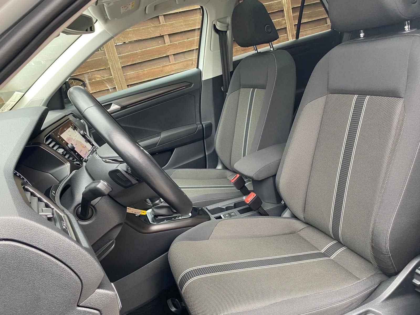 Volkswagen T-Roc 1.5 TSI ACT DSG Style LED Navi Pano ACC foto 7