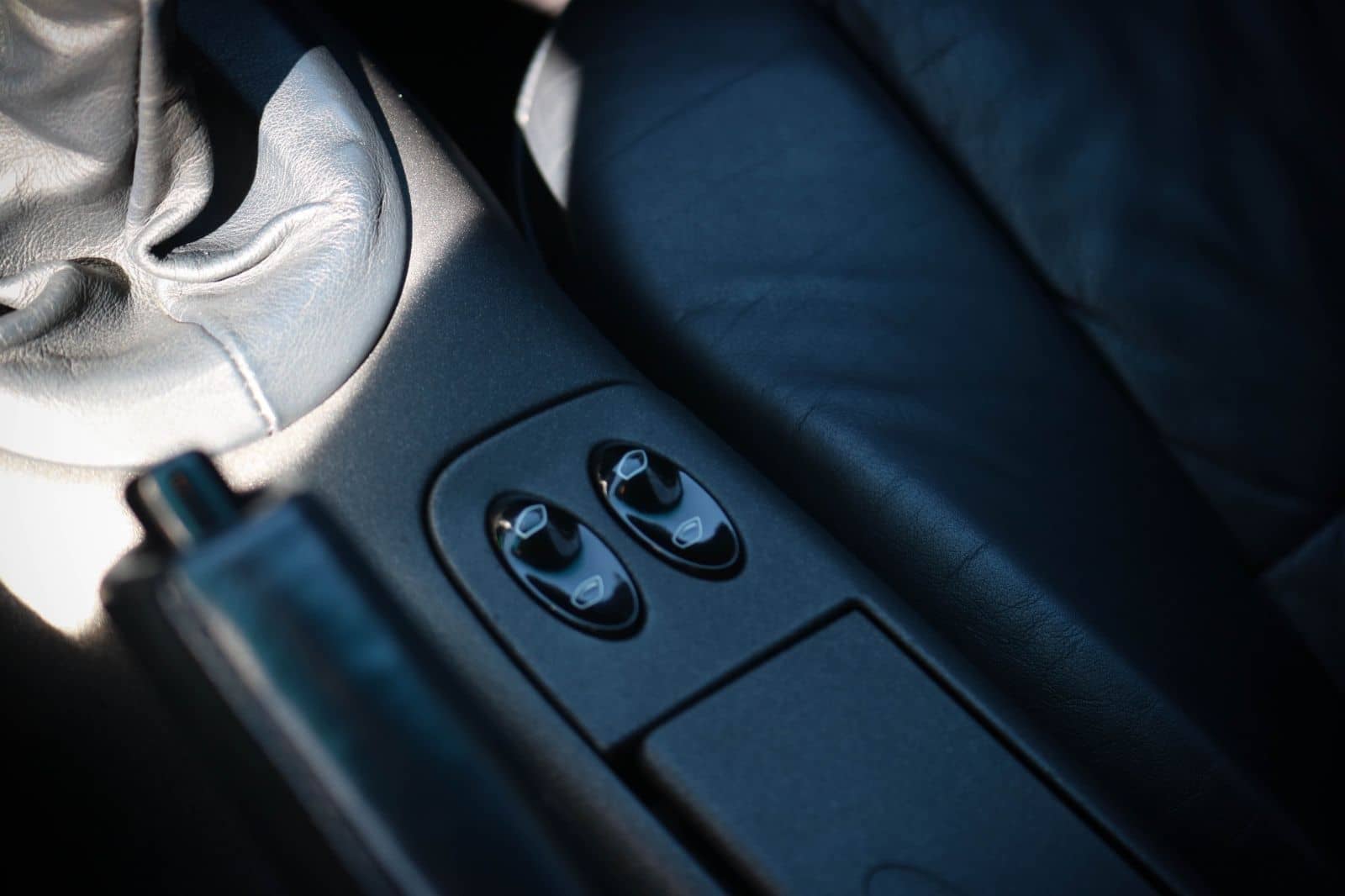 Porsche 996 911 Carrera Coupé*Schalter*Navi*SHZ*dt.Auto* foto 14