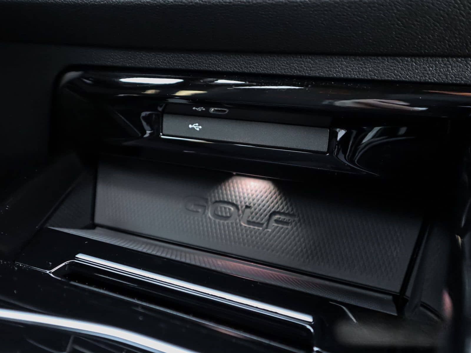 Volkswagen Golf VIII GTI Clubsport 2.0 TSI BlackStyle IQ.Li foto 24