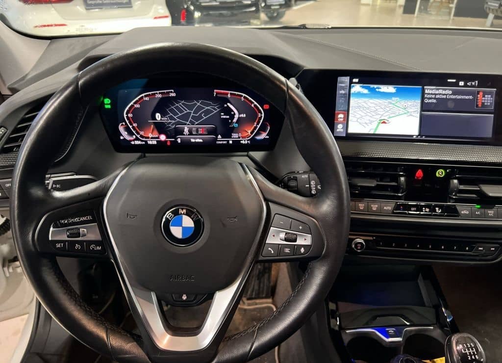 BMW 116i Sport Line,SHADOWLINE,LED,NAVI,TEMPO,LIVE, foto 9