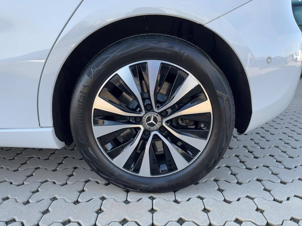 Mercedes-Benz A 250 e LED+SPIEGEL+SPUR+CARPLAY+KAMERA+TOTWINK. foto 10