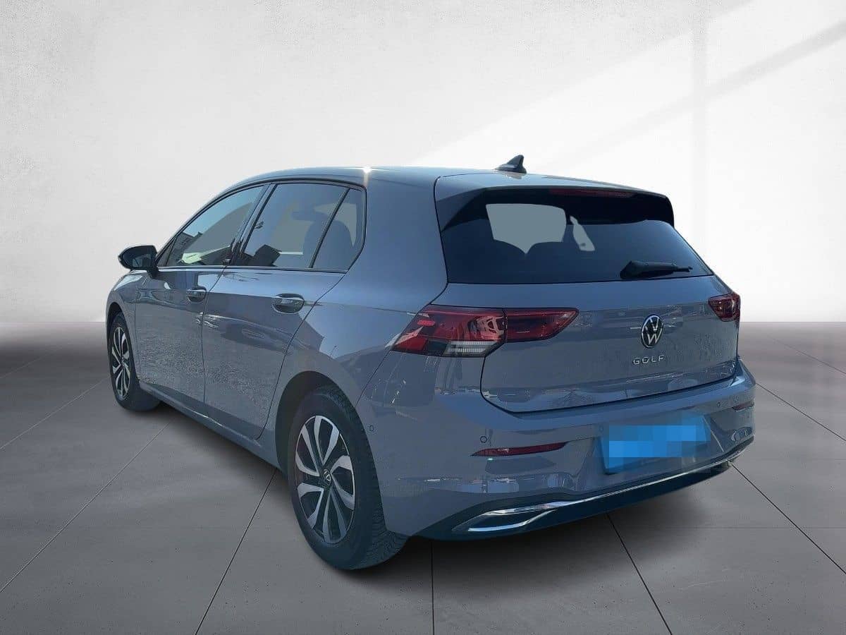 Volkswagen Golf VIII Active 1.5 TSI LED HUD KAM STANDHZG foto 3