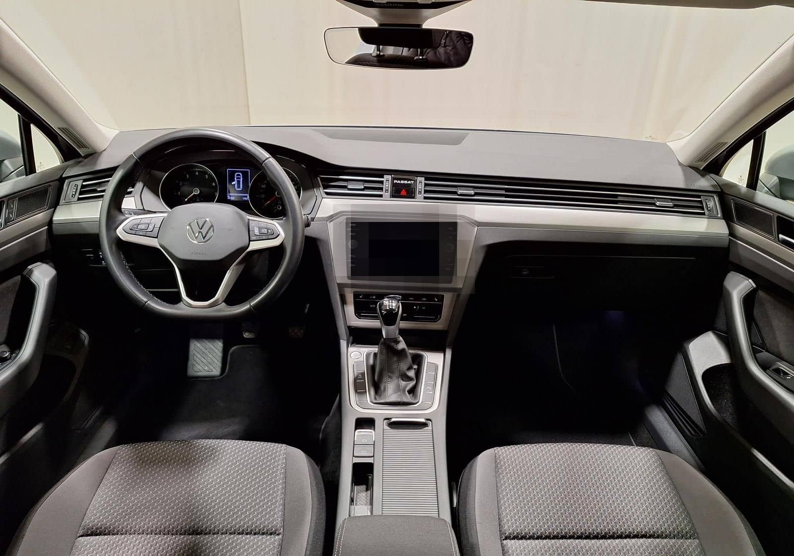 Volkswagen Passat Variant 1.5 TSI Conceptline LED|Navi|RFK foto 15