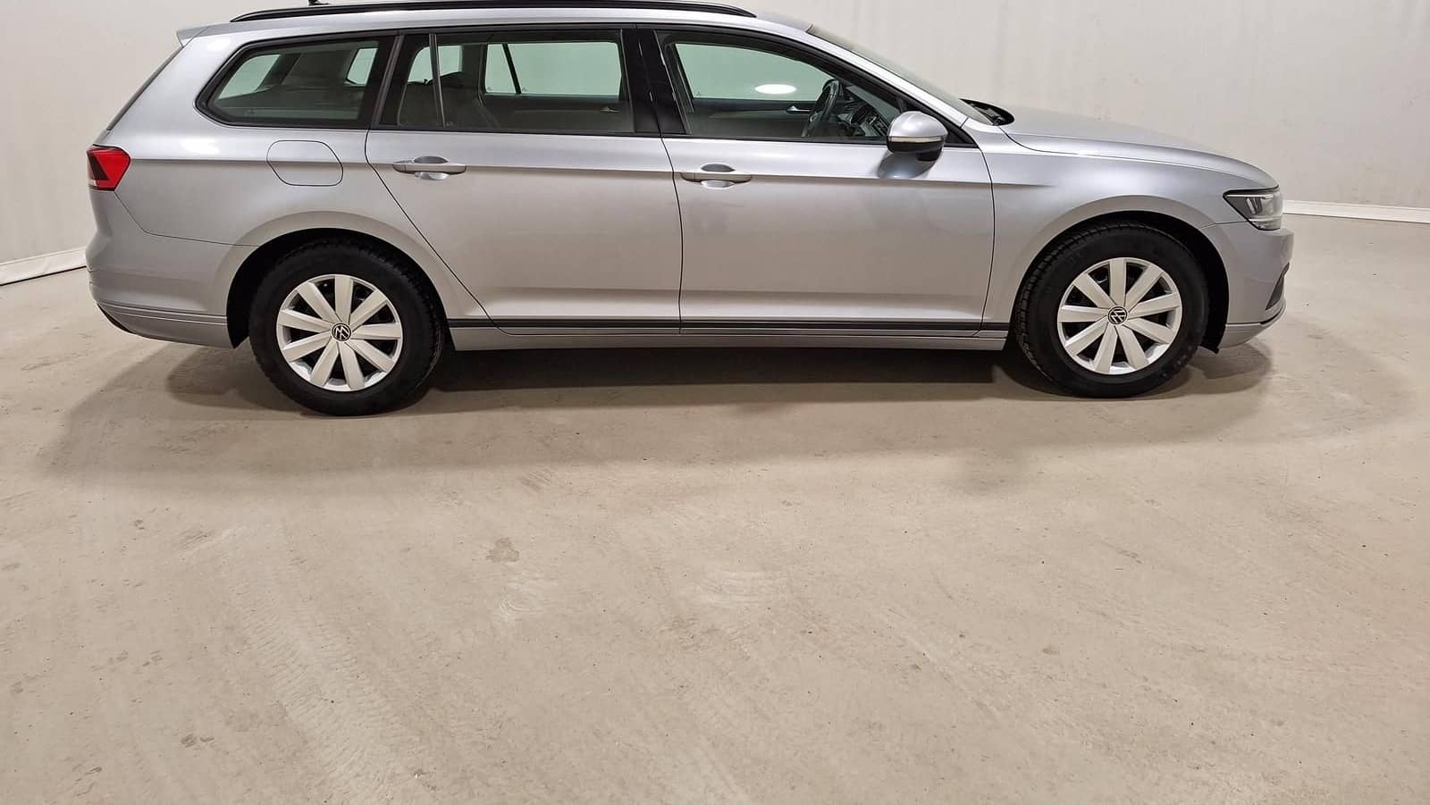 Volkswagen Passat Variant 1.5 TSI Conceptline LED|Navi|RFK foto 7