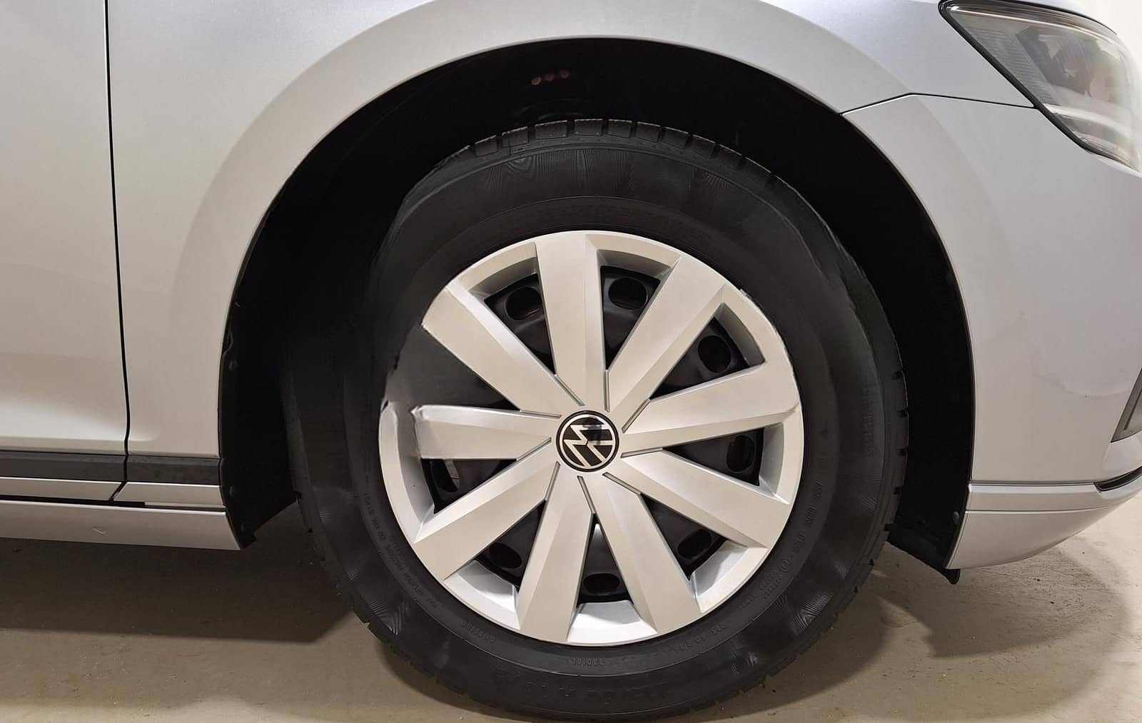 Volkswagen Passat Variant 1.5 TSI Conceptline LED|Navi|RFK foto 10