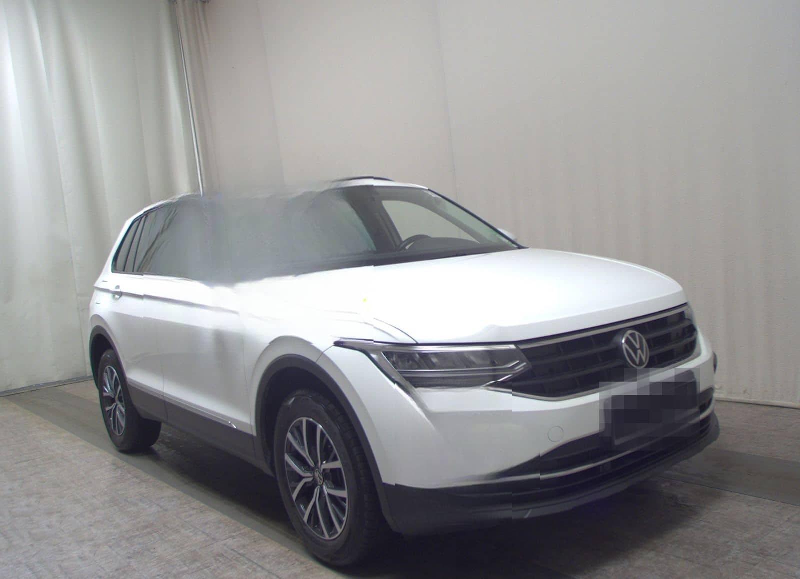 Volkswagen Tiguan 1.4 TSI e Life Navi LED AID HuD ACC PDC foto 3