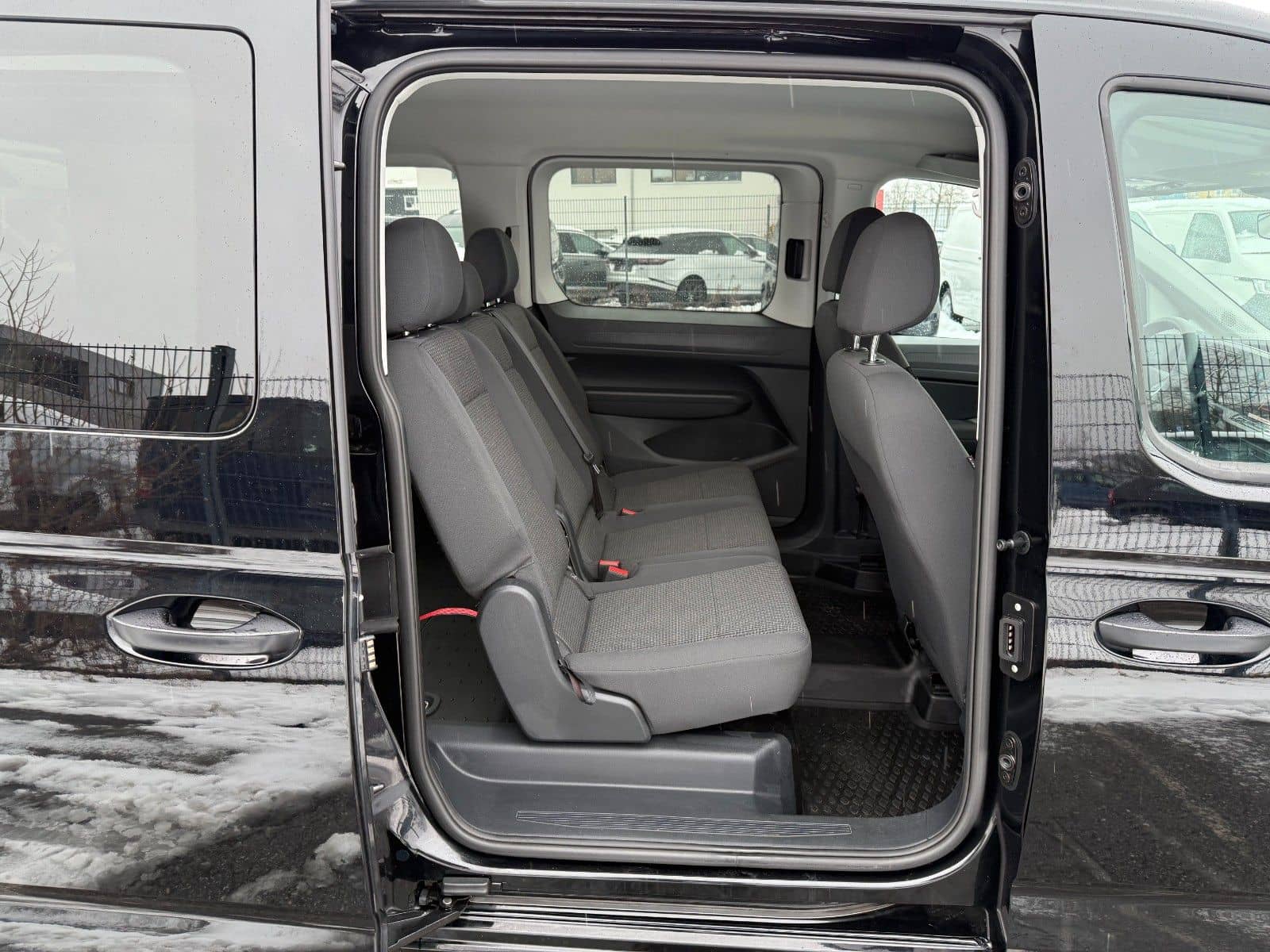 Volkswagen Caddy Maxi 2,0 TDI*KAMERA*DAB*AHK*WINTERPAKET* foto 20