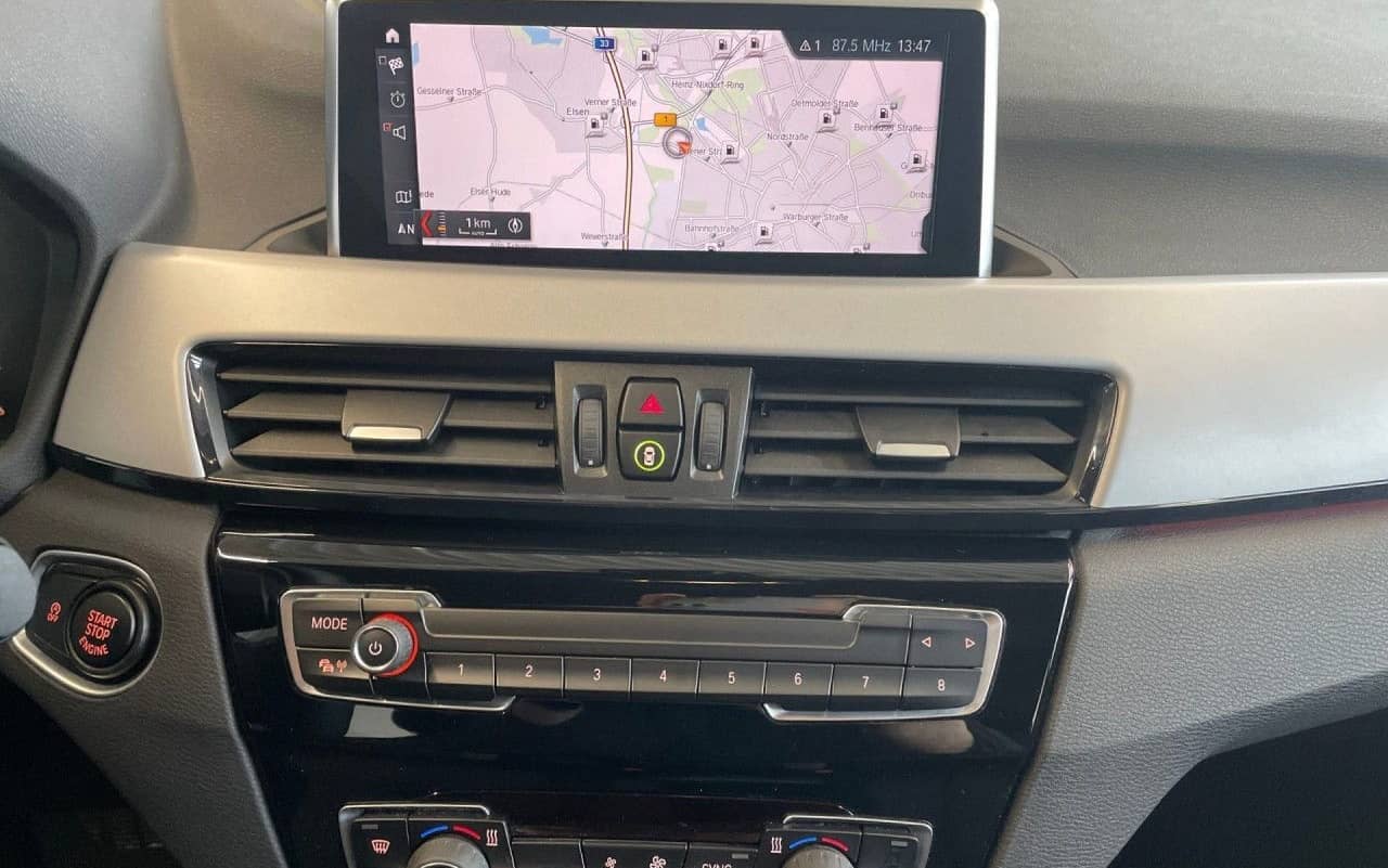 BMW X1 sDrive18i Advantage AHK,LED,ParkAss,Navi,SHZ foto 13