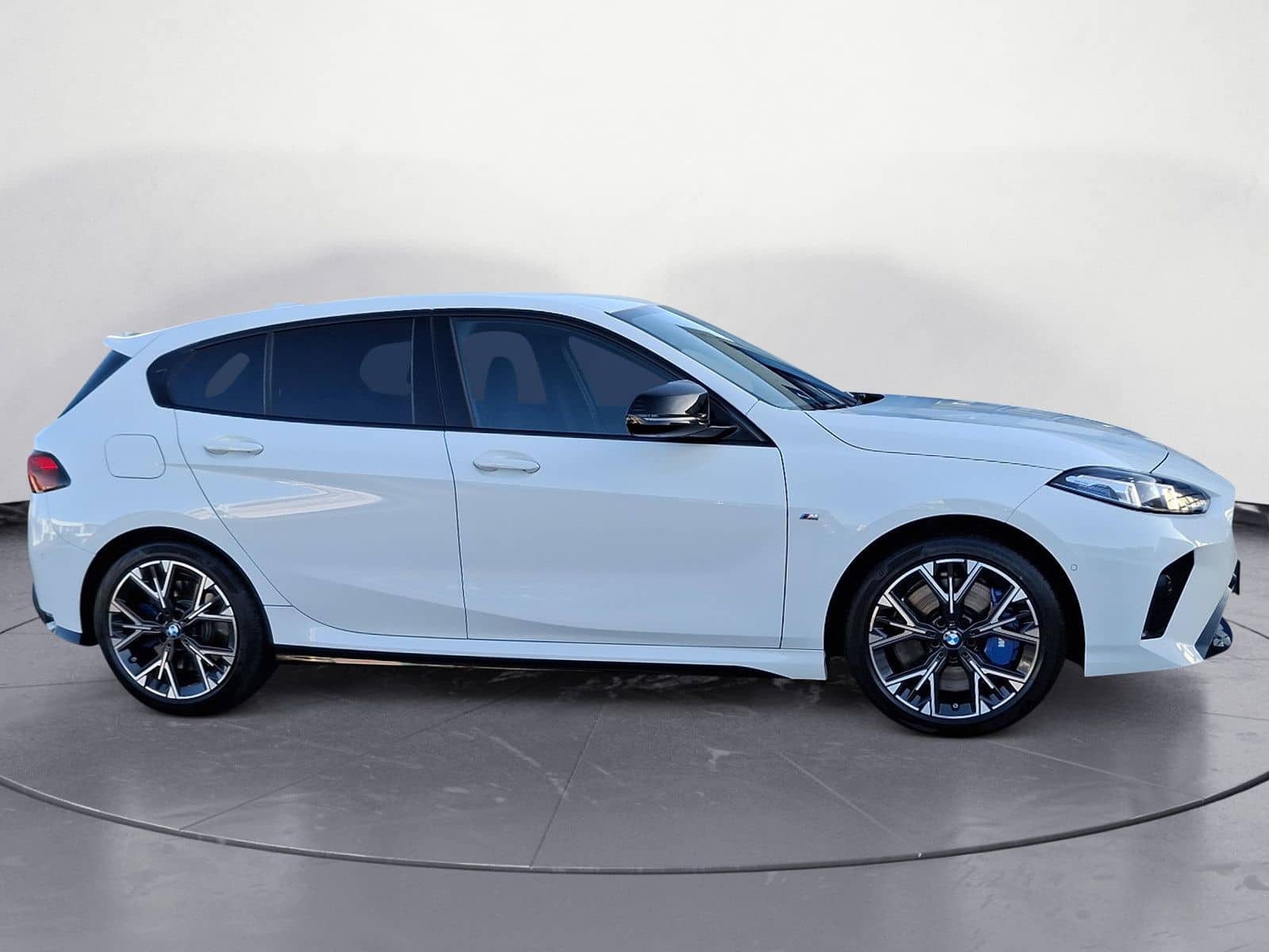 BMW M135 xDrive Klimaaut. Adaptives Fahrwerk foto 6