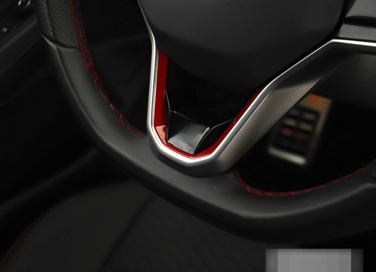 Volkswagen Golf VIII GTI Clubsport 2.0 TSI LED+ Navi ParkPi foto 25