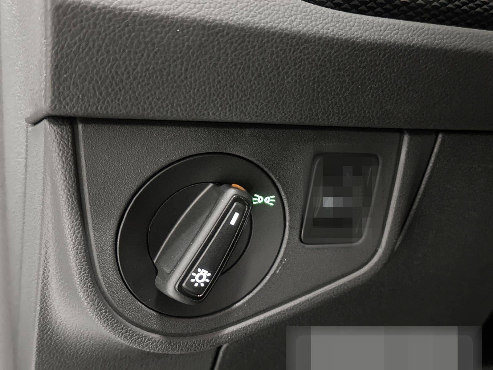 Volkswagen Polo 1.0 TSI Life DSG + NAVI + SHZ + GJR LICHT + foto 13