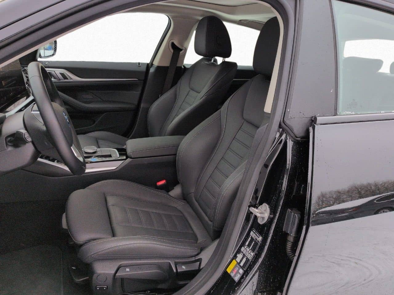 BMW i4 eD 35 Gran Coupe LiveCock+ Glasdach Sitzh Kam foto 11