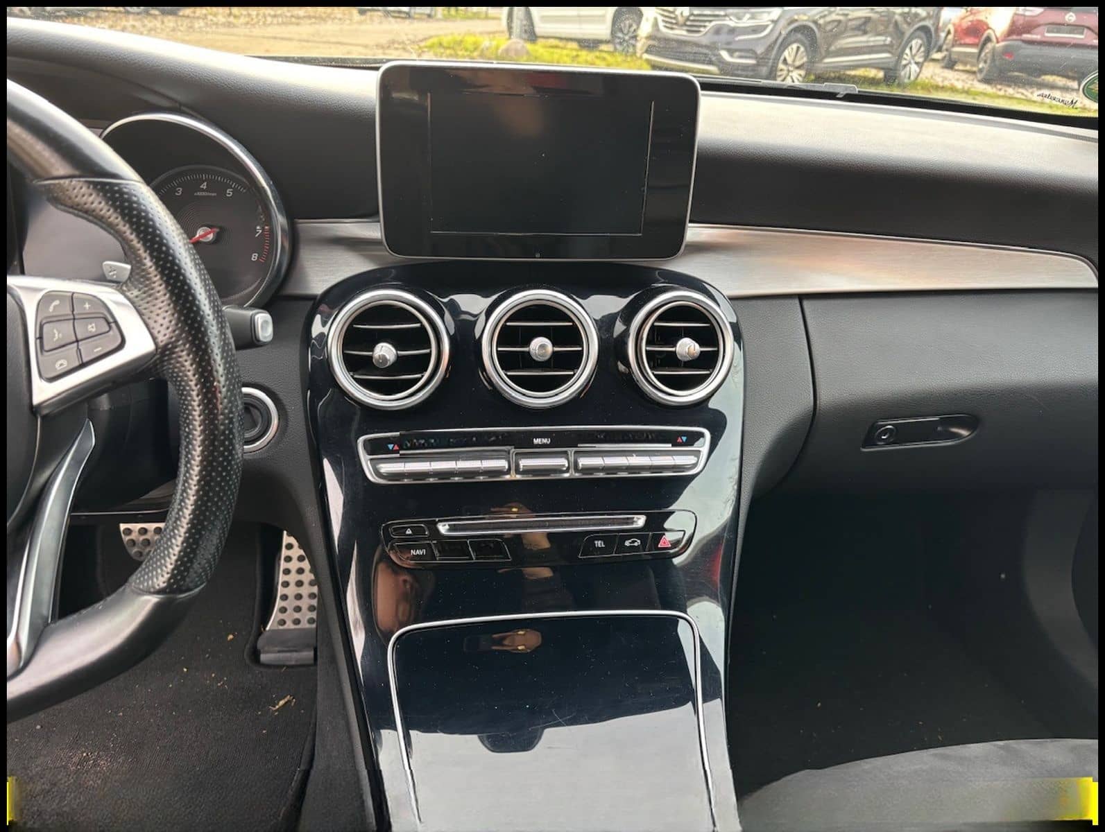 Mercedes-Benz C 180 Coupe SHZ*NAVI*Burmester*AMG foto 17