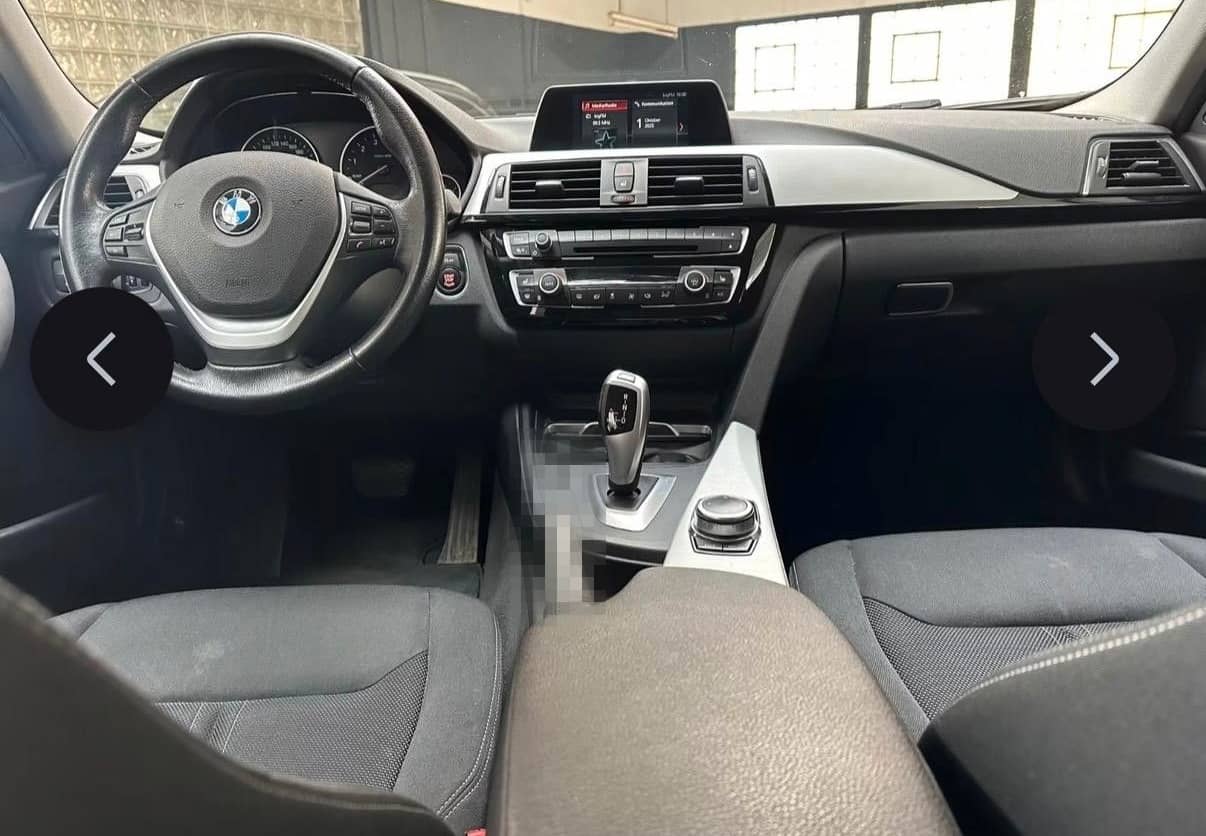 BMW 320 3 Touring 320 i Advantage foto 2