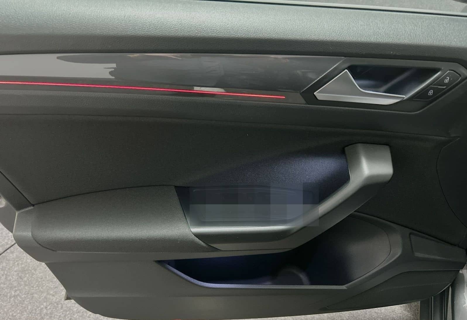 Volkswagen T-Roc 1.5 TSI Sport foto 13