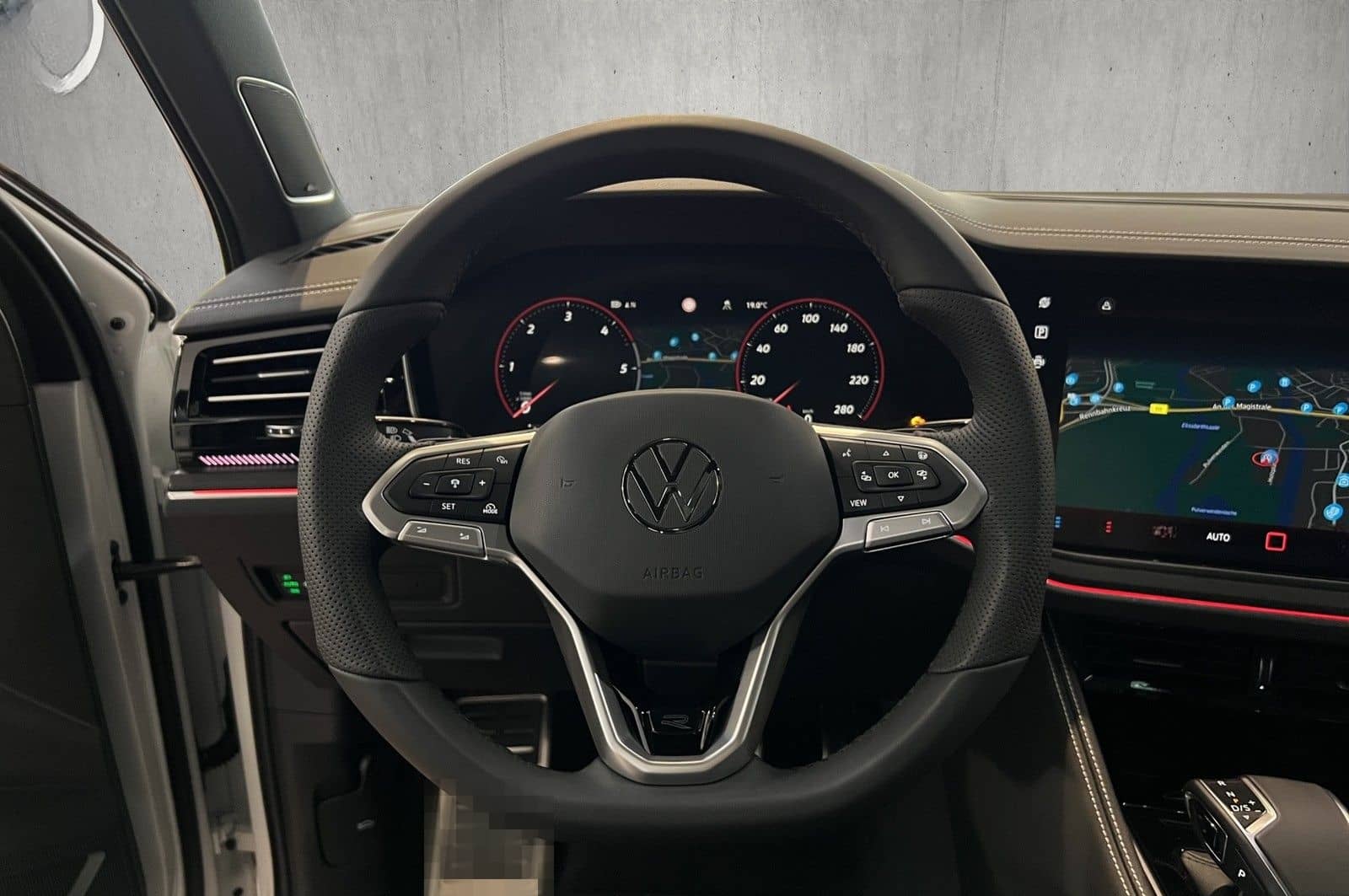 Volkswagen Touareg V6 3.0 TDI 210 kW 4Motion R-Line foto 12