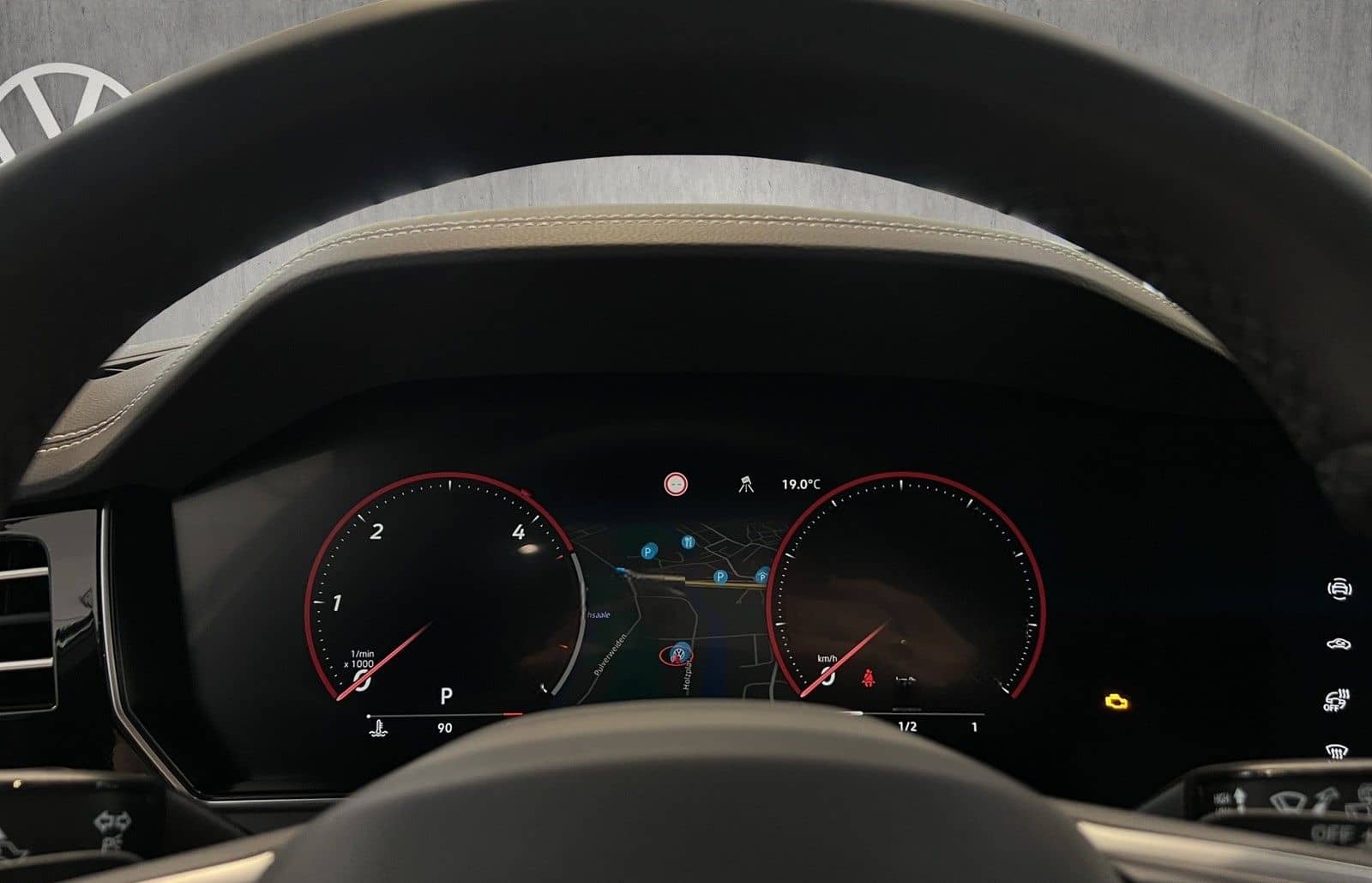 Volkswagen Touareg V6 3.0 TDI 210 kW 4Motion R-Line foto 13