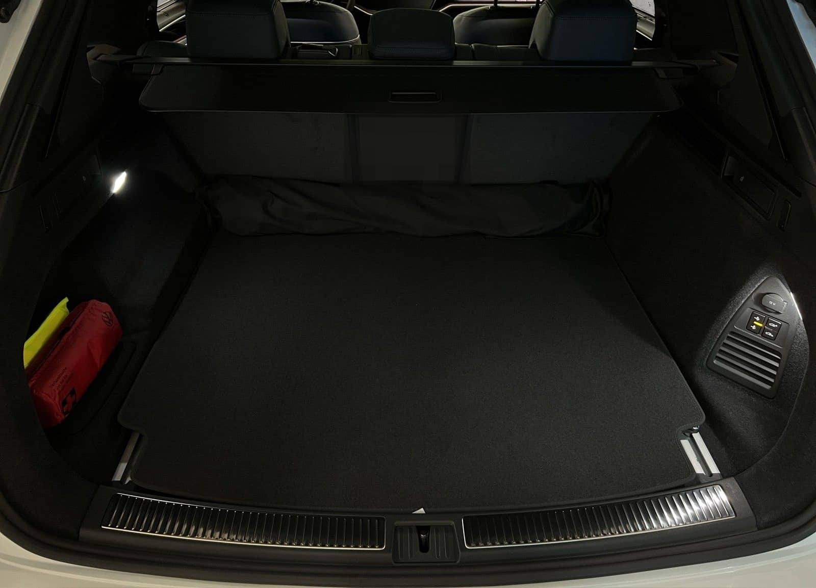 Volkswagen Touareg V6 3.0 TDI 210 kW 4Motion R-Line foto 21