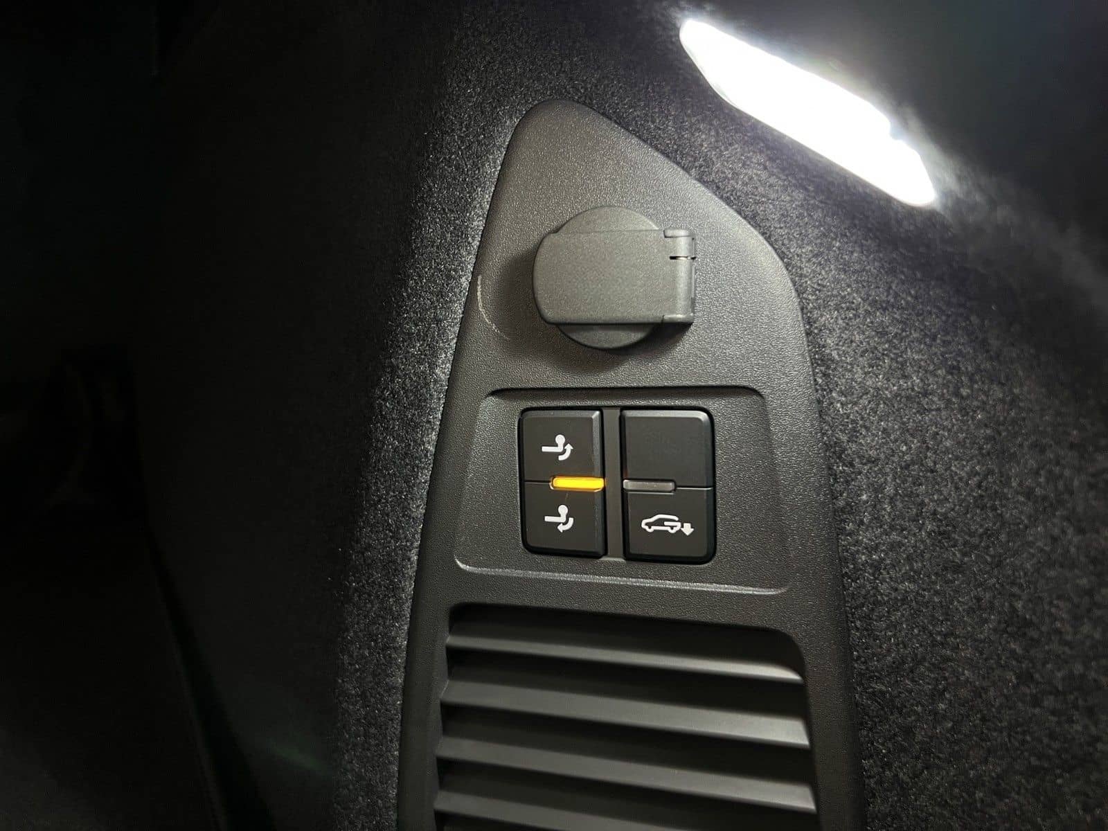 Volkswagen Touareg V6 3.0 TDI 210 kW 4Motion R-Line foto 25