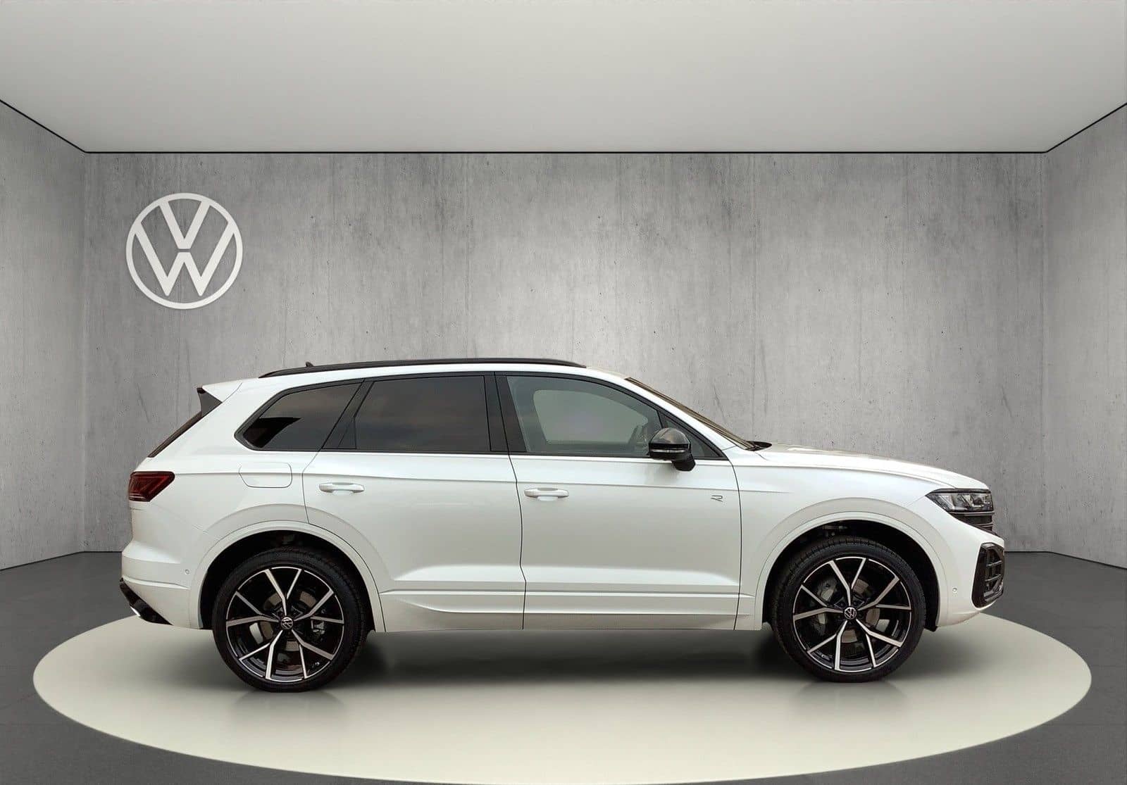 Volkswagen Touareg V6 3.0 TDI 210 kW 4Motion R-Line foto 4