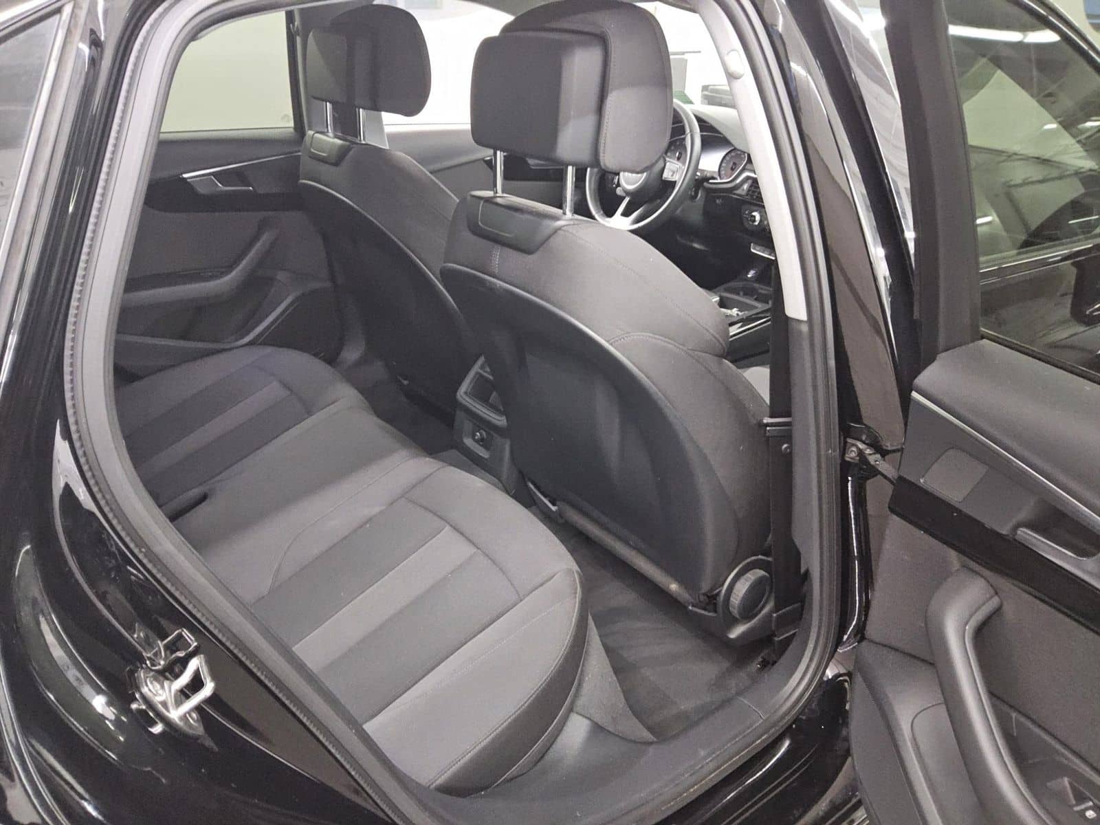 Audi A4 40 TFSI advanced LED Sportsitze Sound Shz PDC foto 13