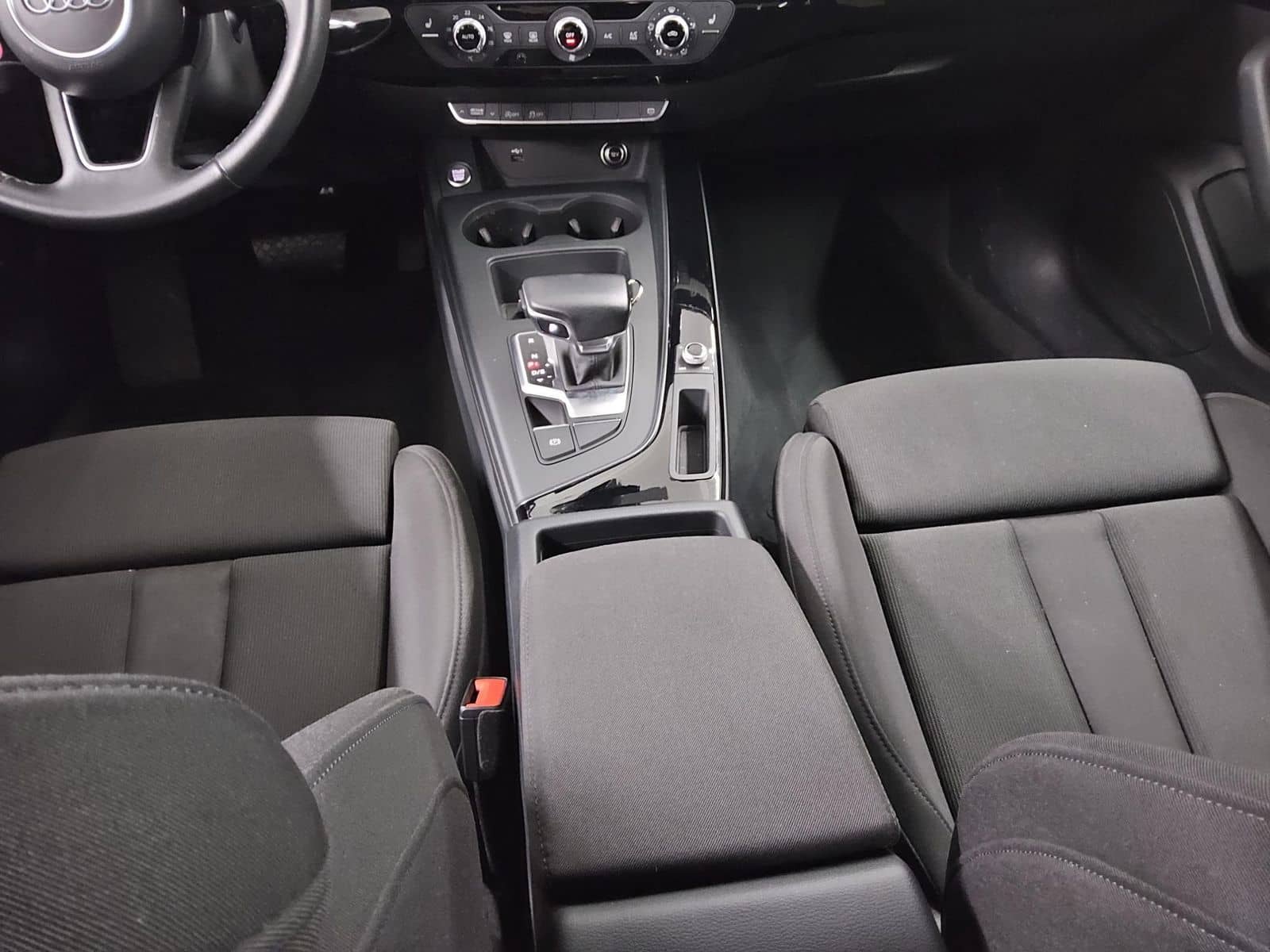 Audi A4 40 TFSI advanced LED Sportsitze Sound Shz PDC foto 6