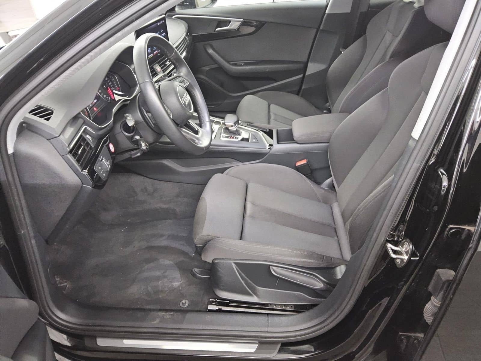 Audi A4 40 TFSI advanced LED Sportsitze Sound Shz PDC foto 8