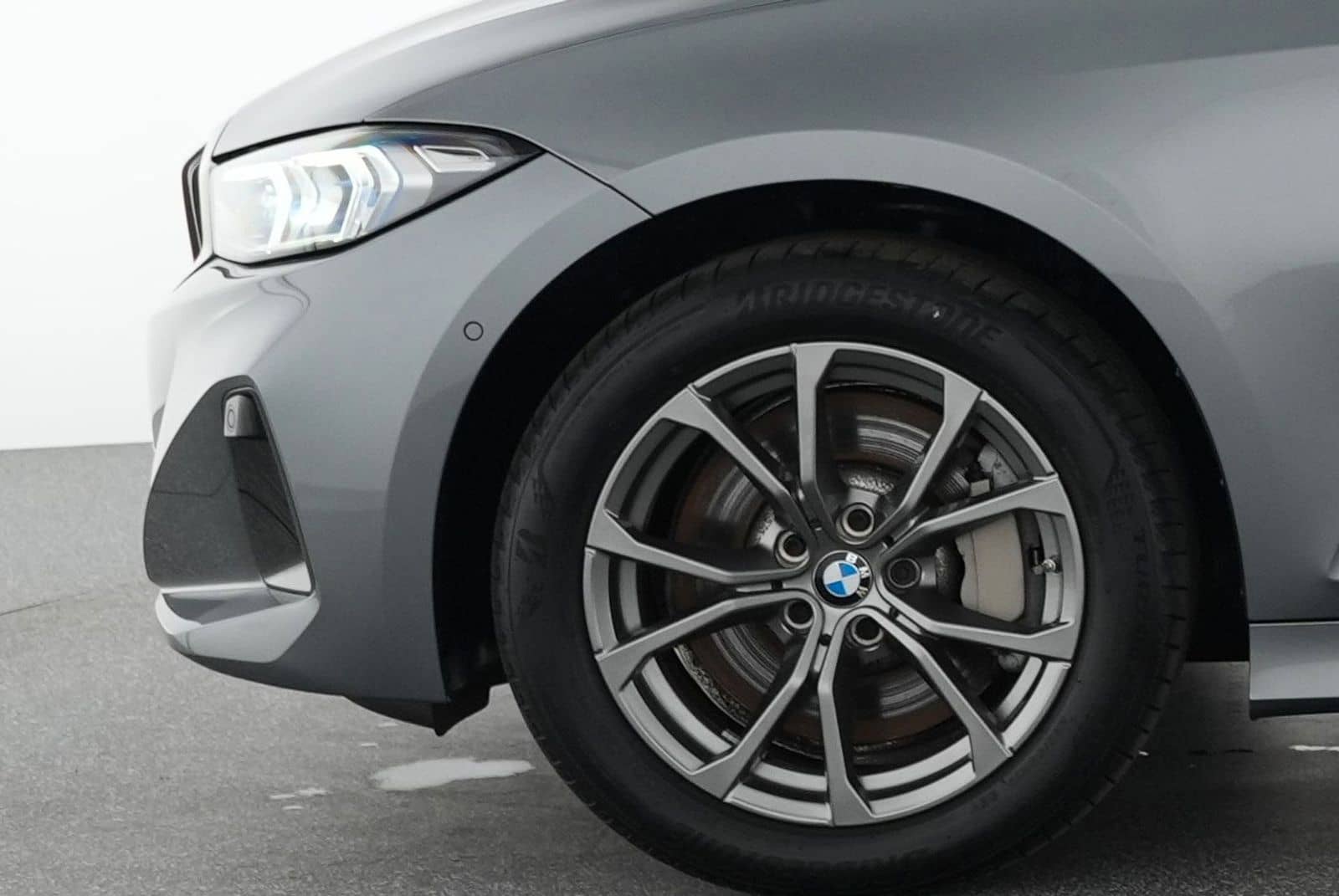 BMW 330i xDrive Schiebedach|Harman-Kardon|Navi|Kamer foto 14
