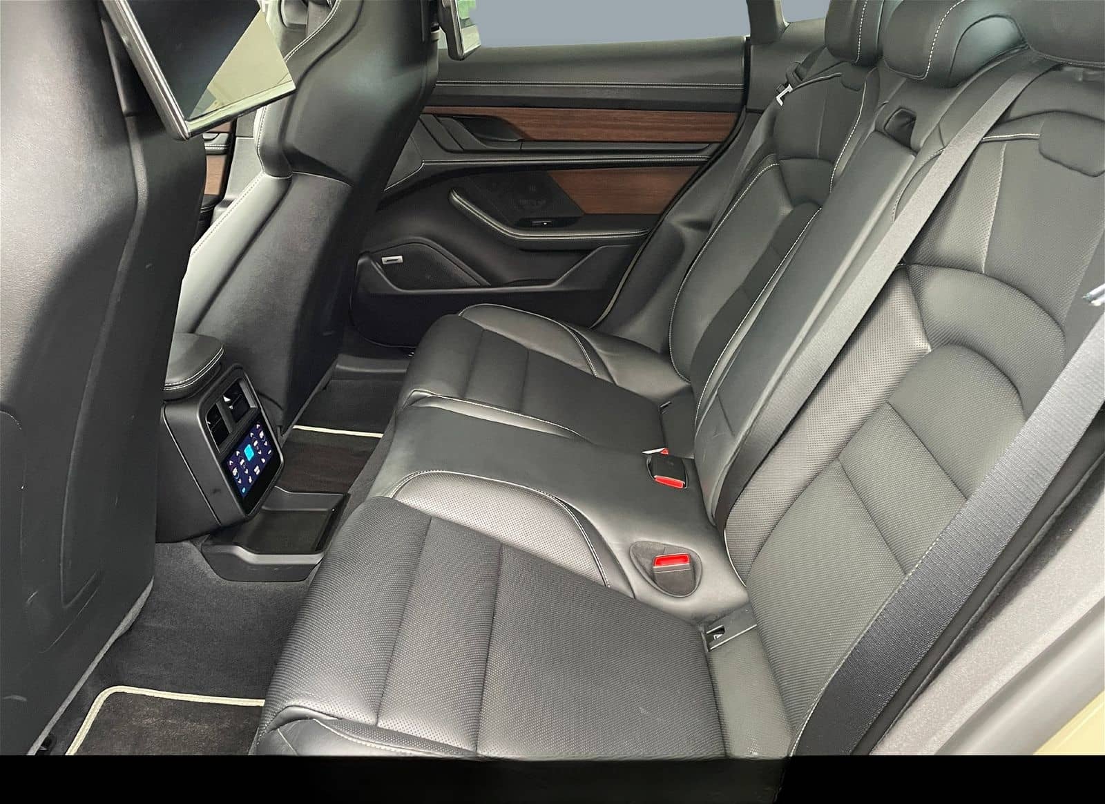 Porsche Taycan GTS foto 17