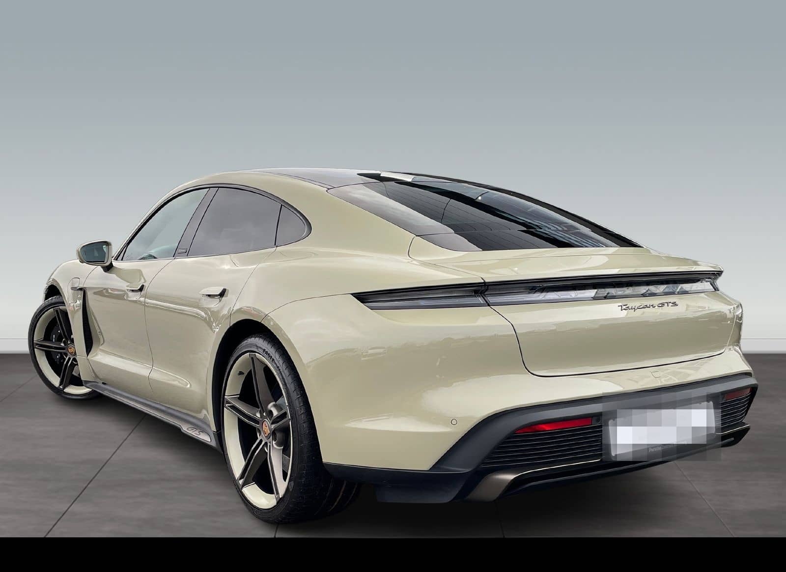 Porsche Taycan GTS foto 3