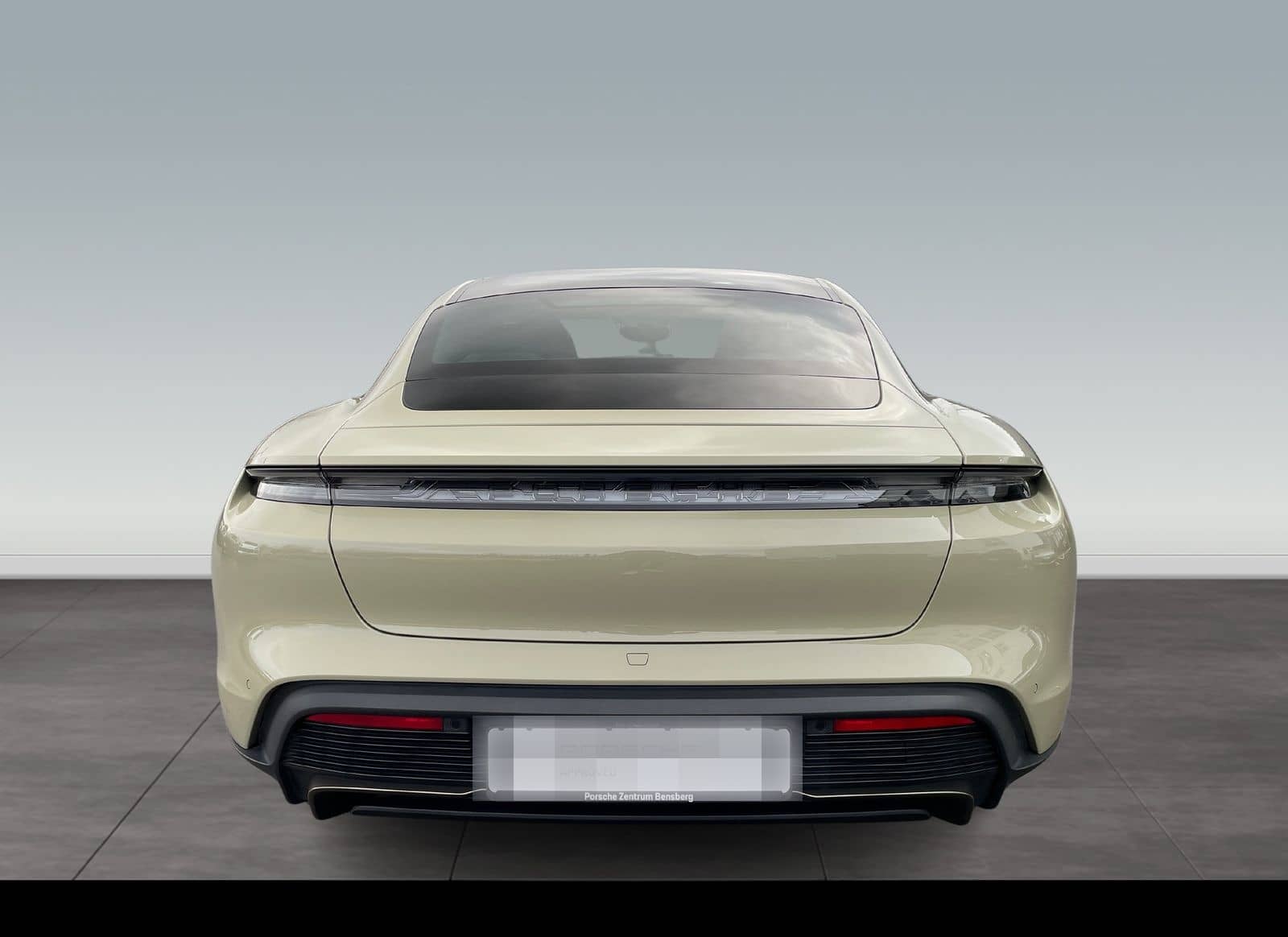 Porsche Taycan GTS foto 8