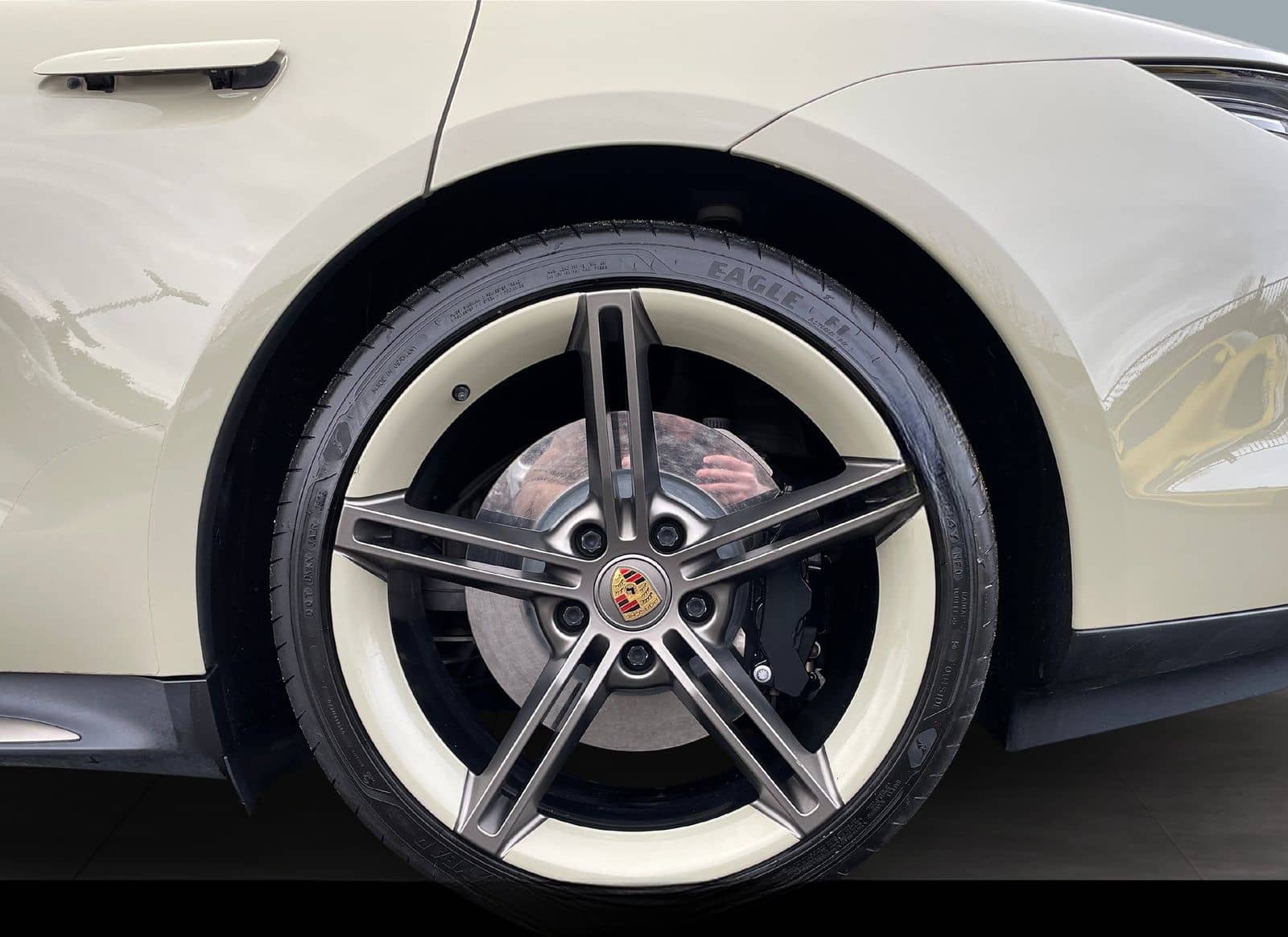 Porsche Taycan GTS foto 10