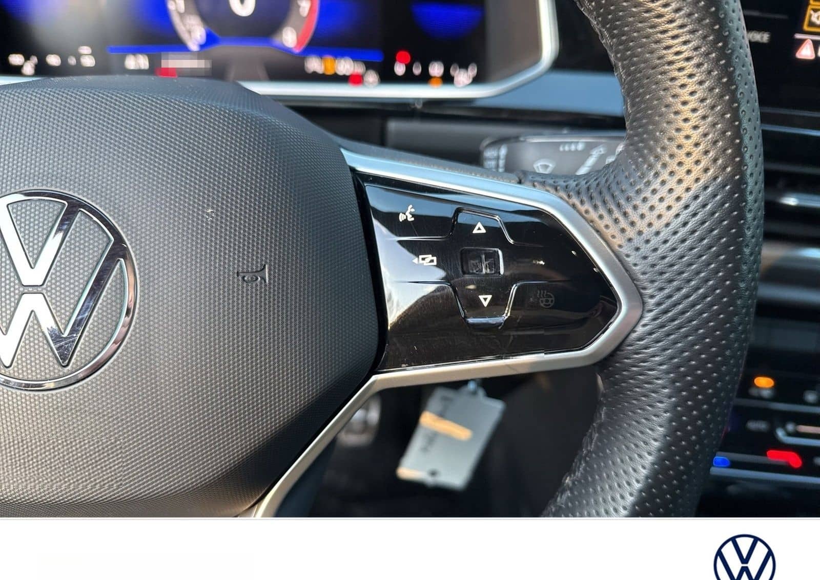 Volkswagen T-Roc 1.0 R-LINE CAM ACC NAVI LED+ CARPLAY LM17 foto 17