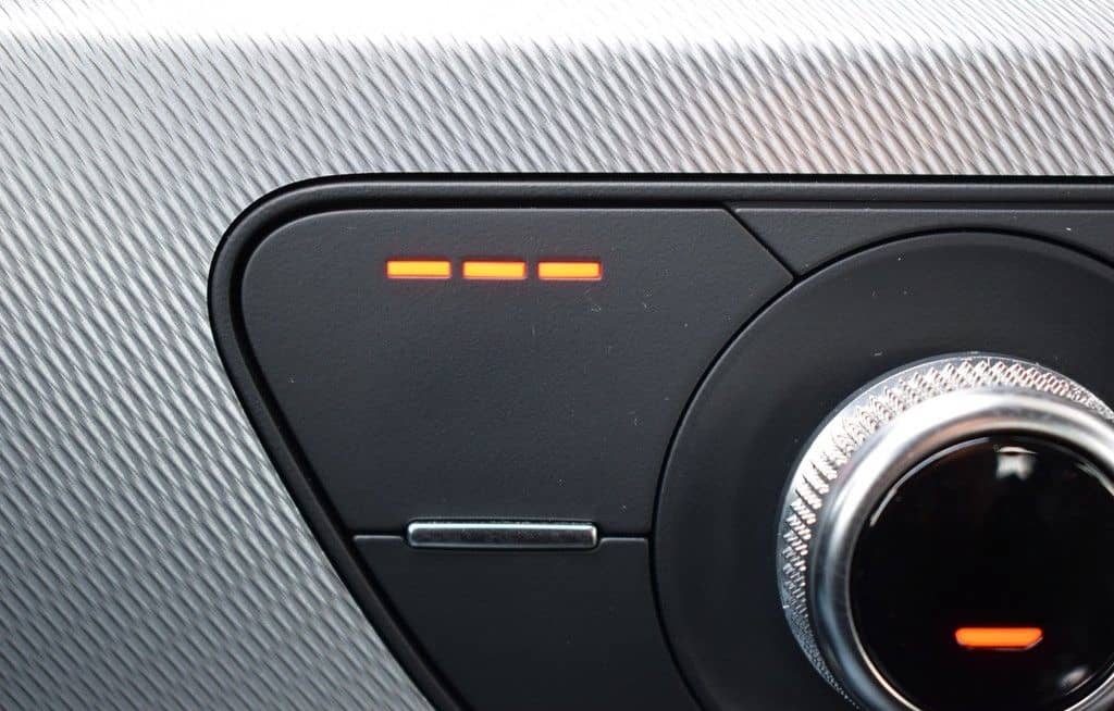 Audi A4 Avant TDI 2.0 6-Gang *Design*Xenon+*Navi*PDC* foto 14