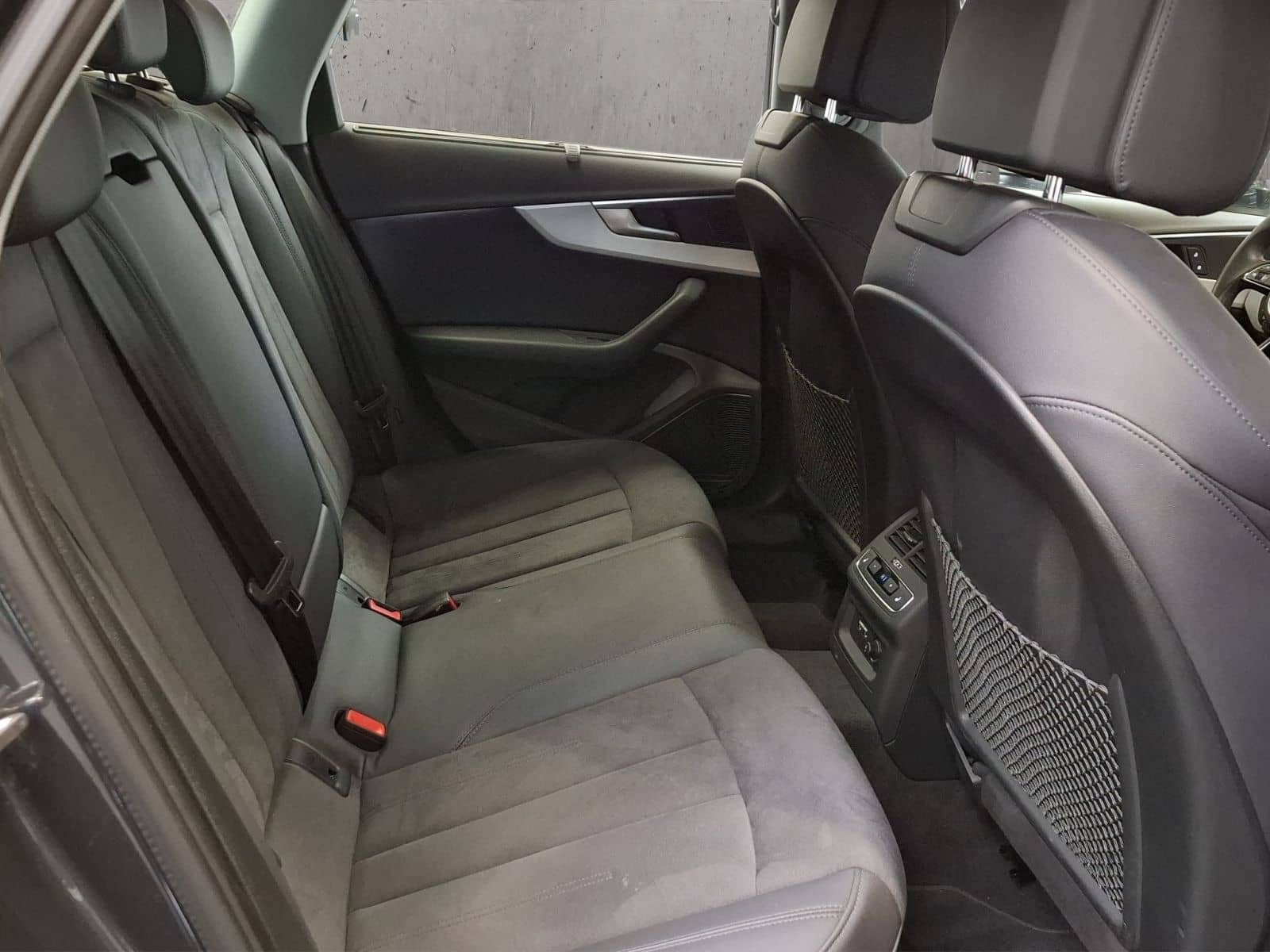 Audi A4 Avant Advanced 40 TDI 150(204) kW(PS) S troni foto 19